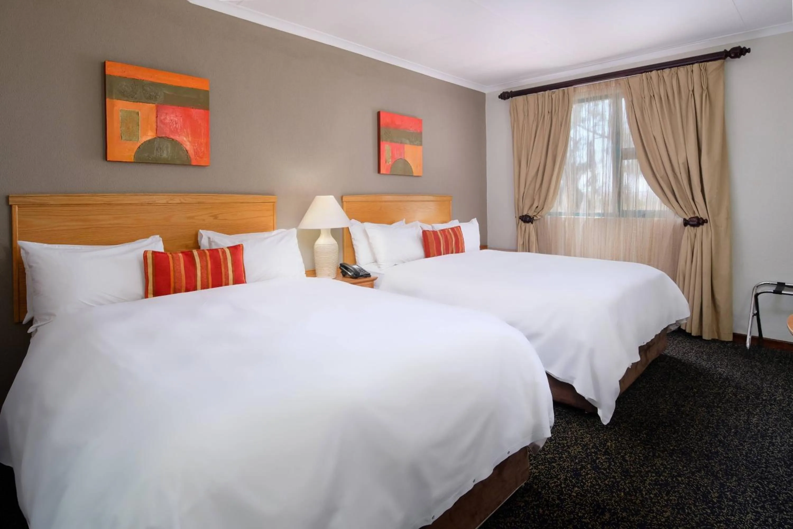 Photo of the whole room, Bed in Protea Hotel by Marriott Polokwane Landmark