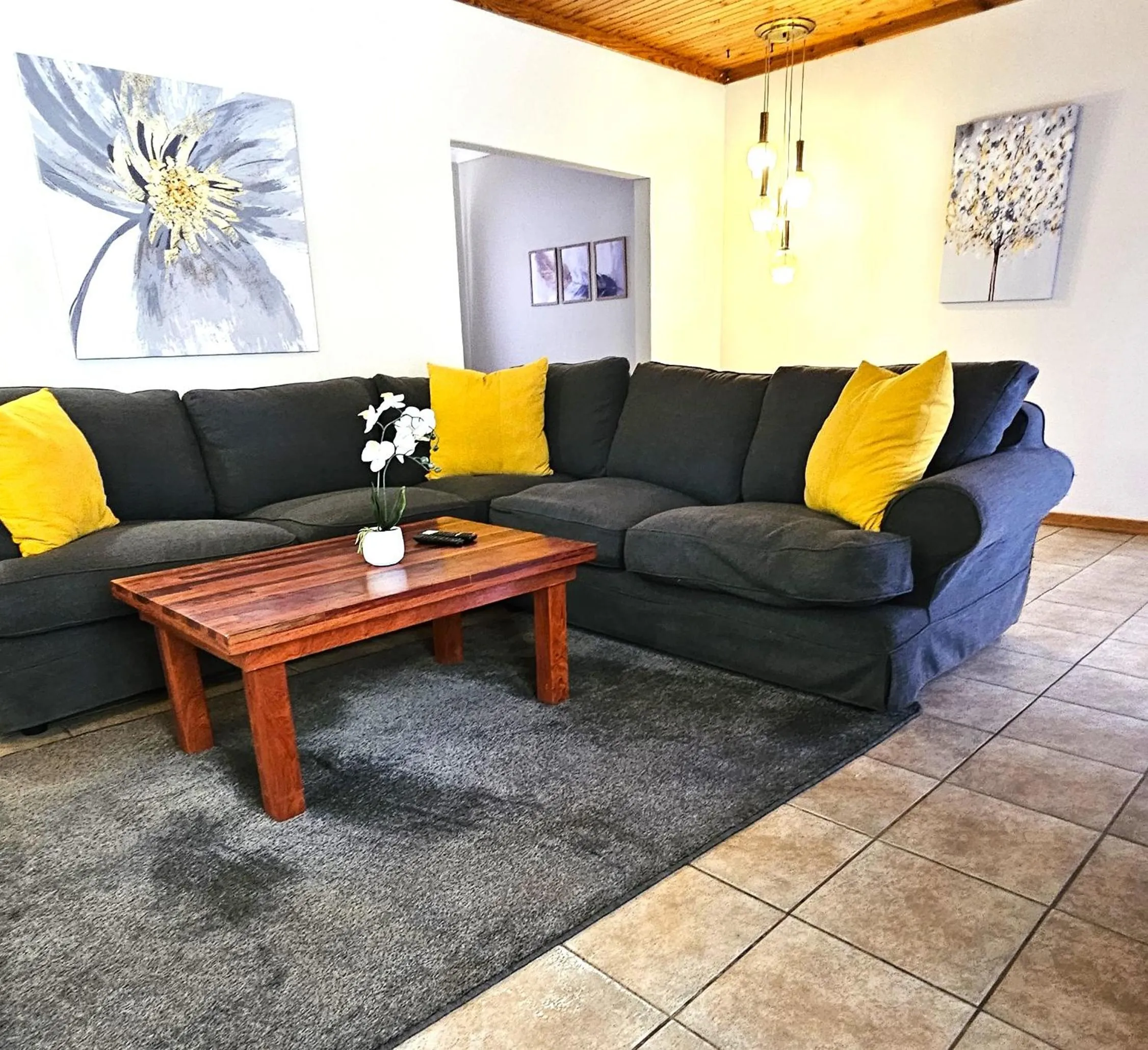 Living room in Danlee Overnight Accommodation