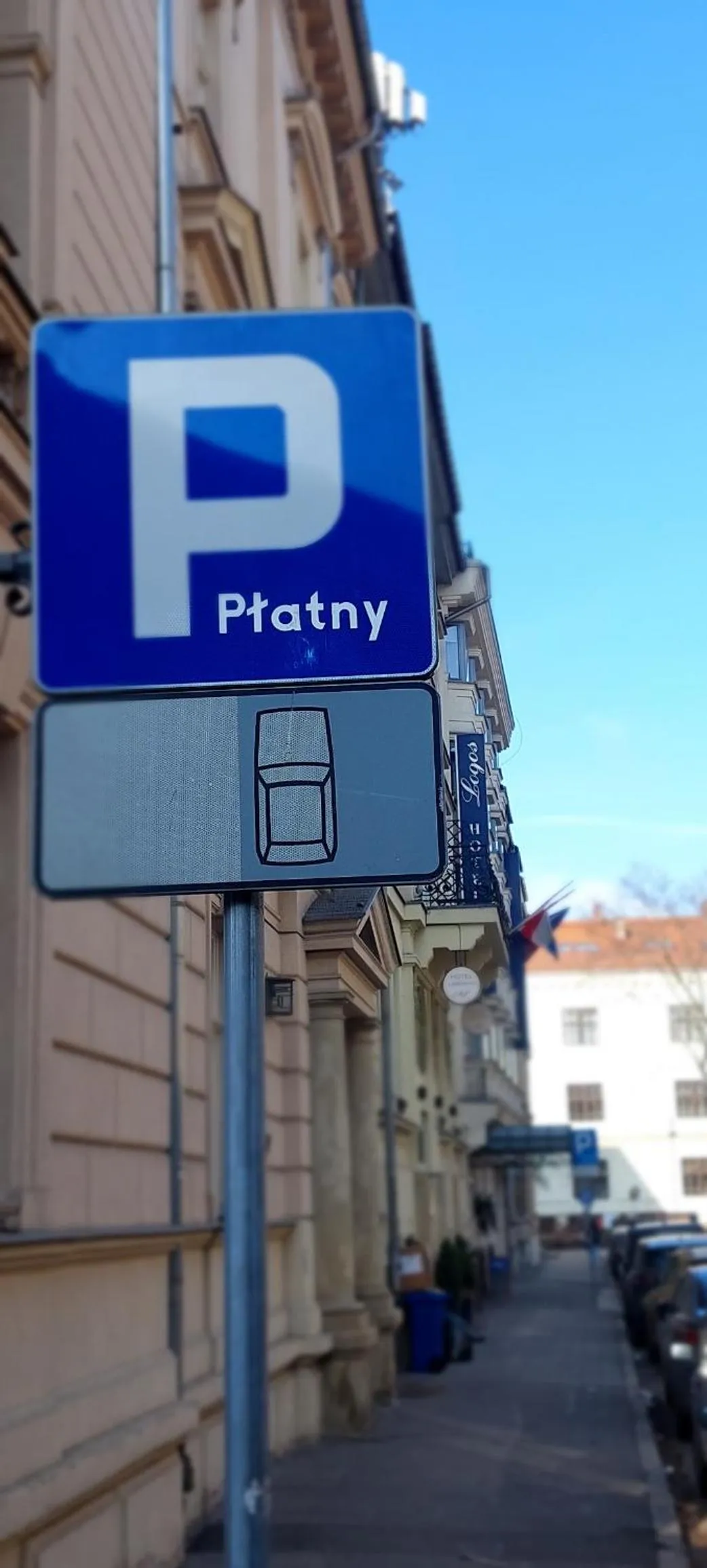 Parking in Hotel Logos Kraków