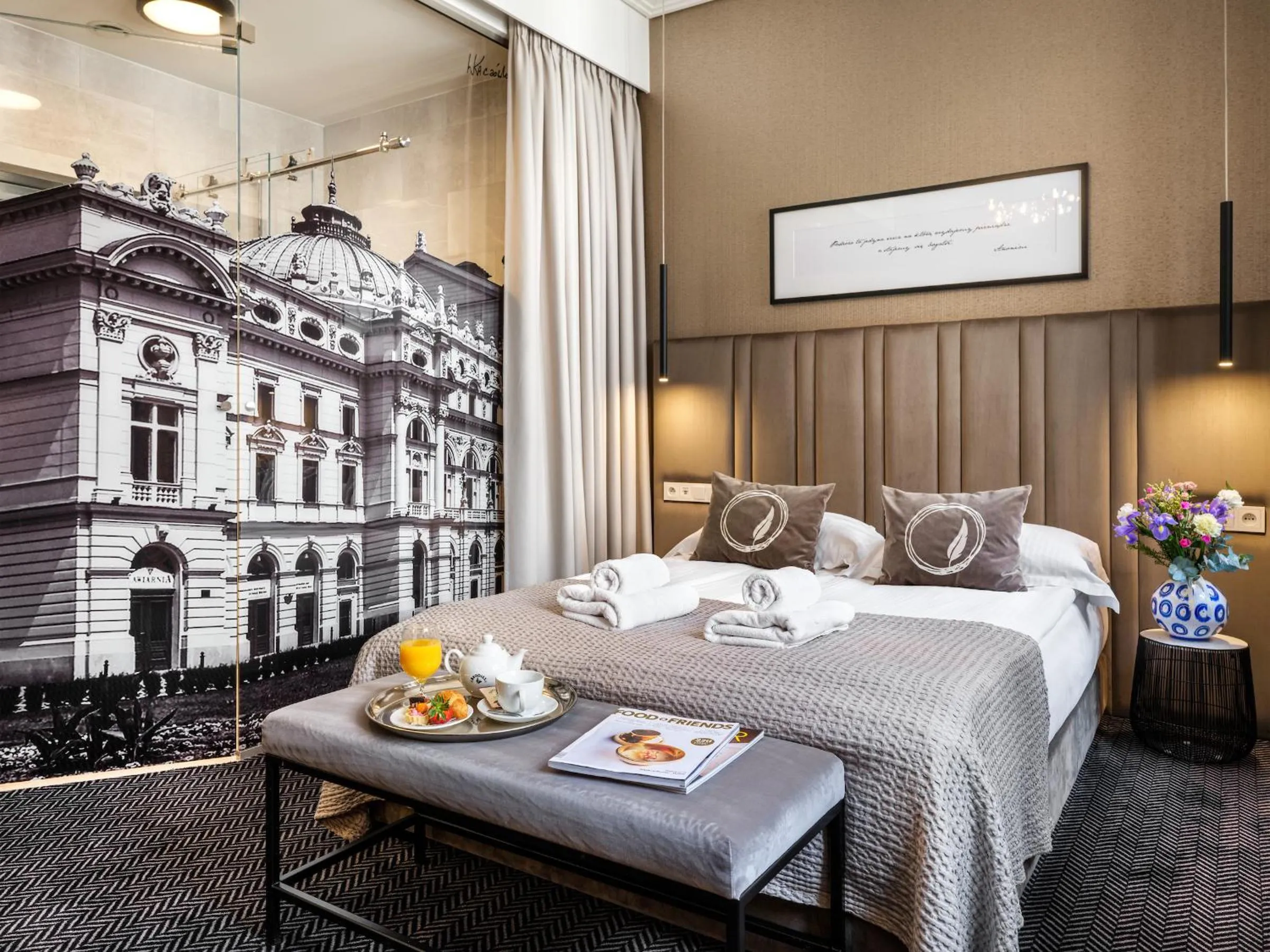 Bed in Hotel Logos Kraków