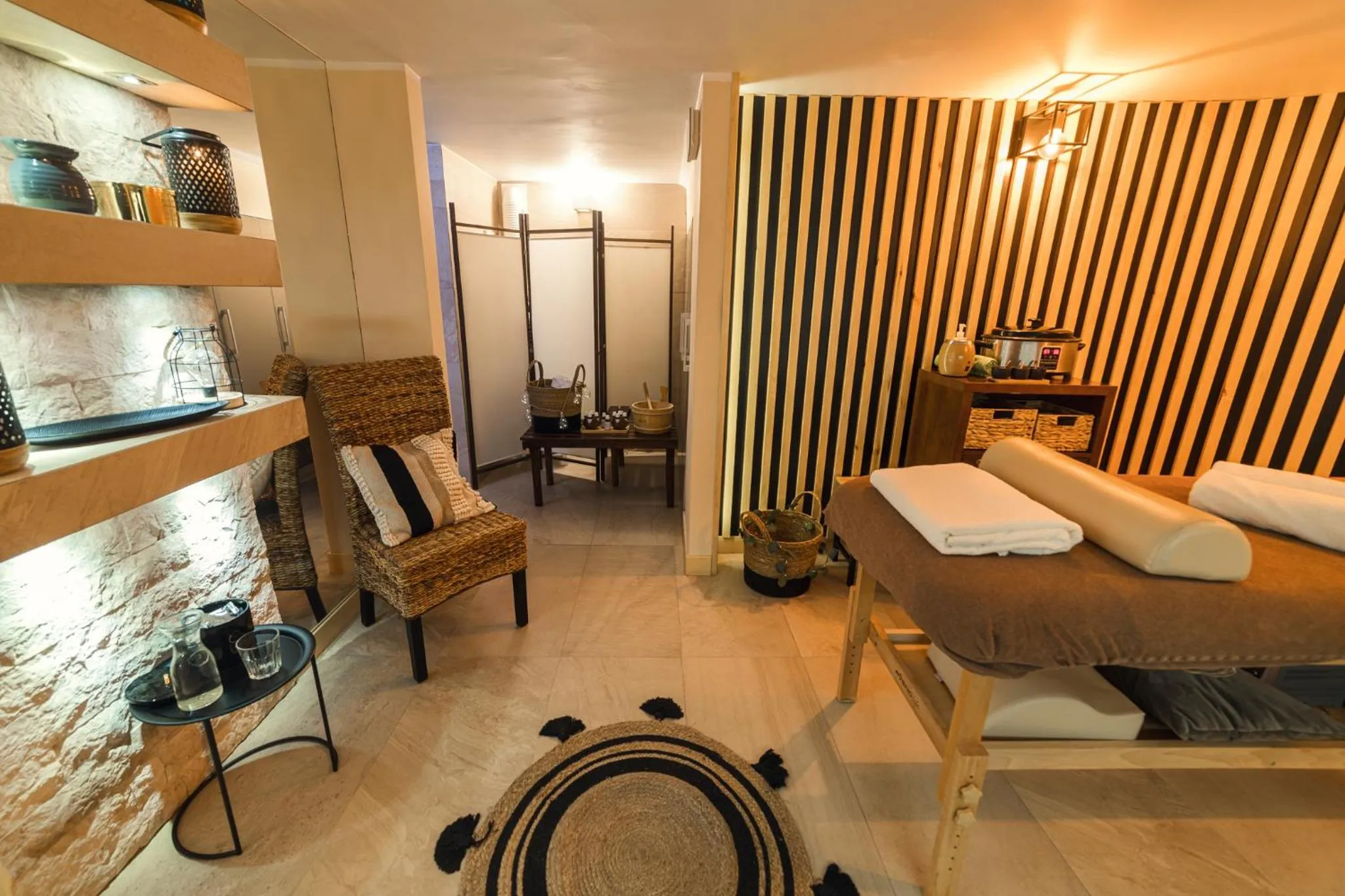 Spa and wellness centre/facilities, Bed in Hotel Logos Kraków