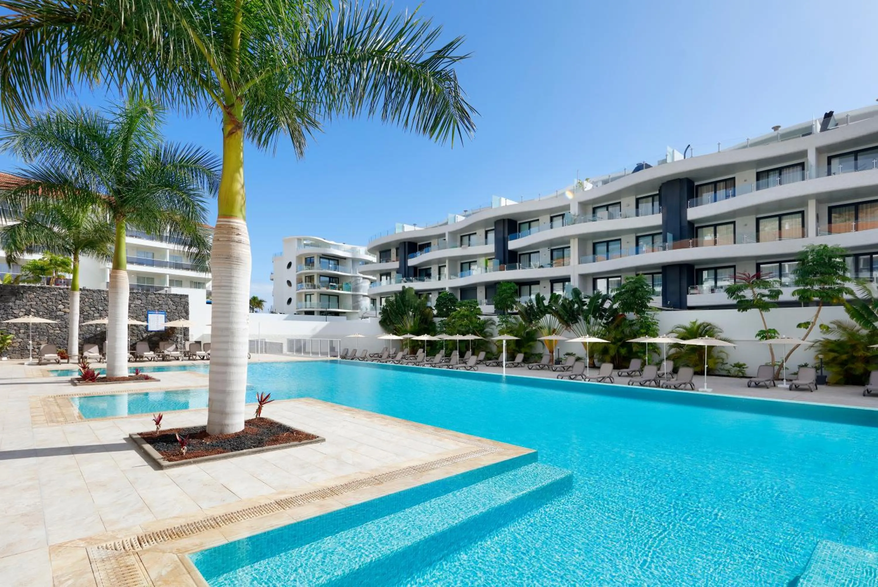 Swimming pool in Marinell Collection Palm-Mar