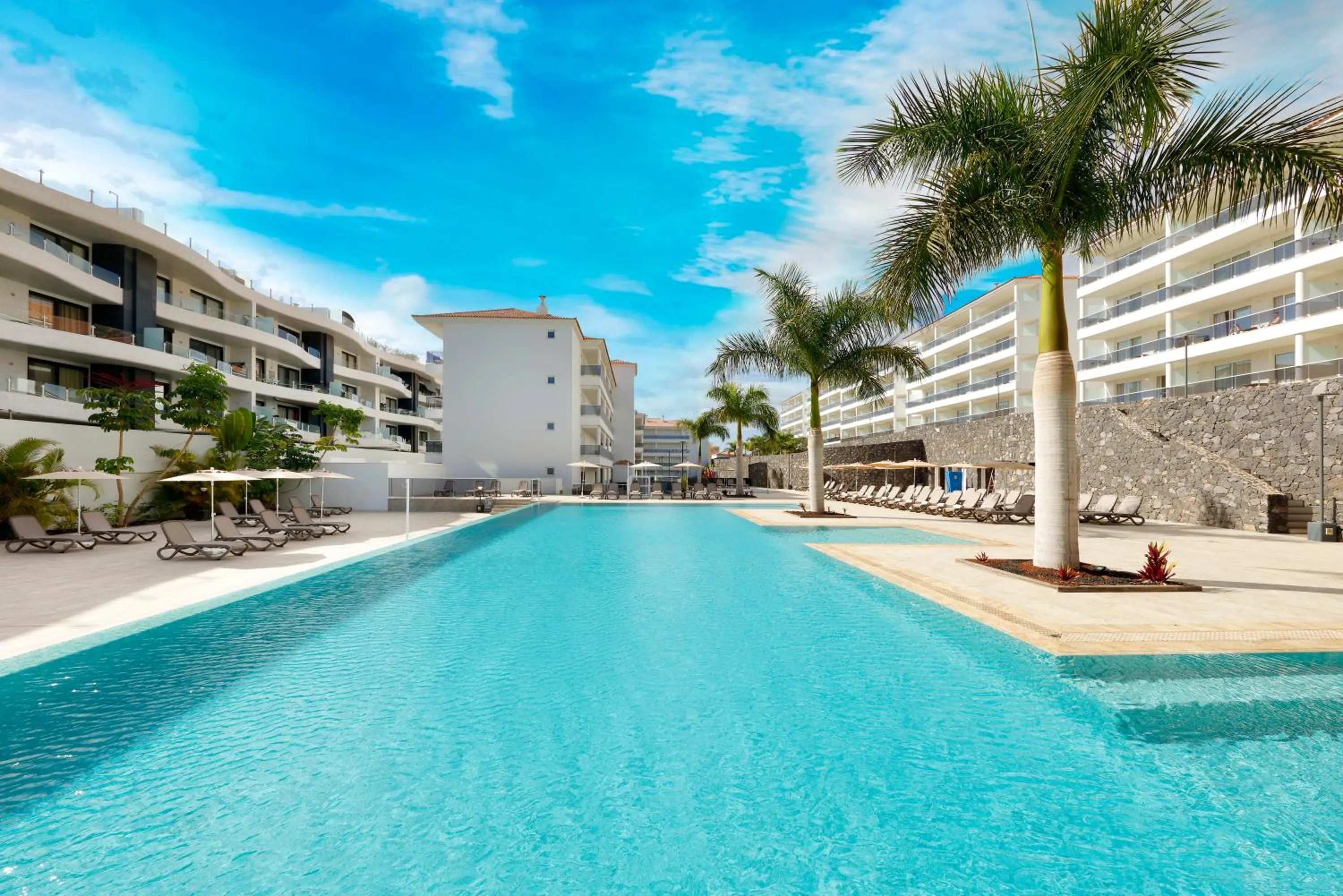 Swimming pool in Marinell Collection Palm-Mar