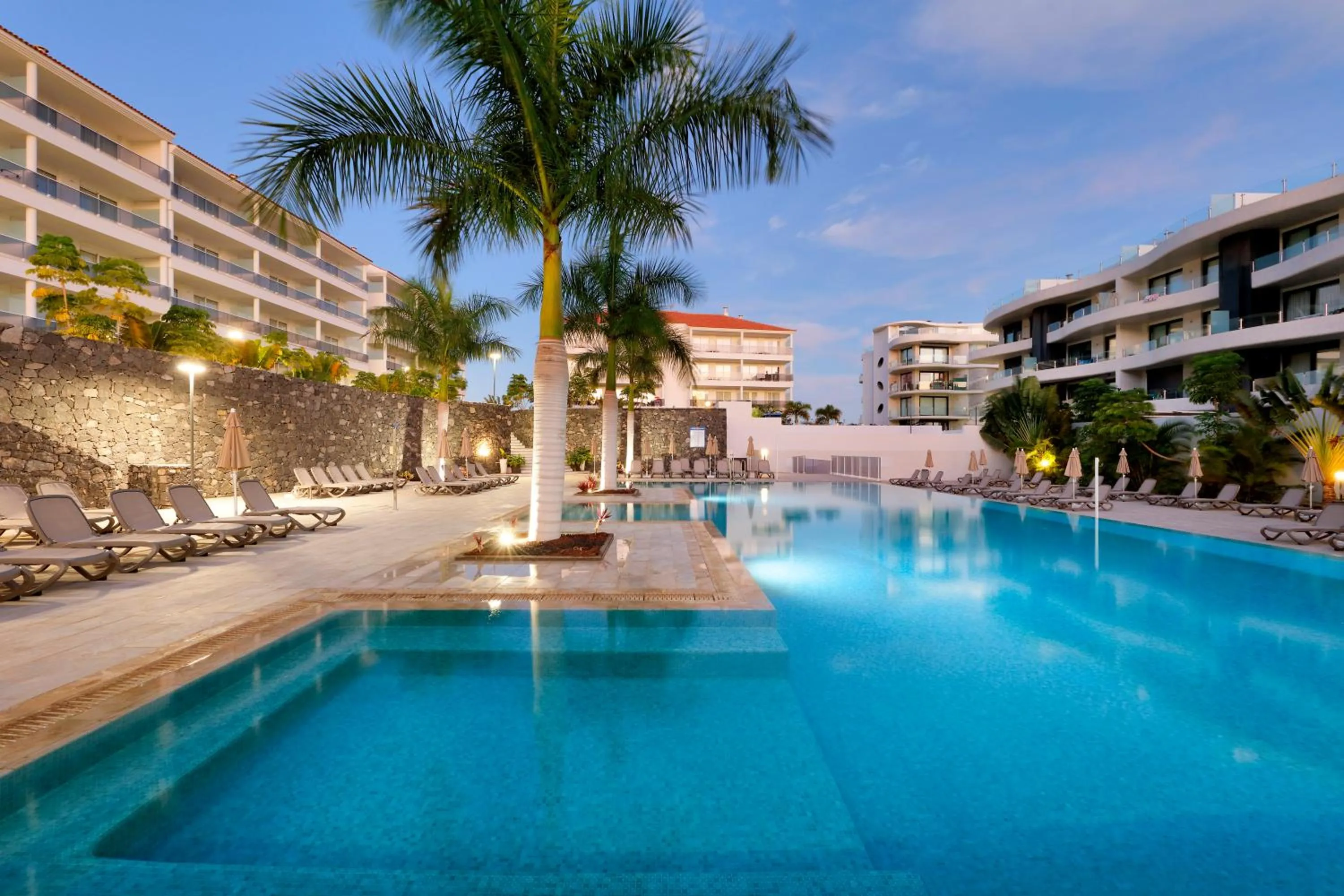 Swimming pool in Marinell Collection Palm-Mar