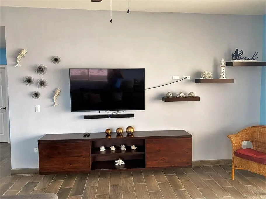 Beautiful Condo La Joya - Near Beach with Views