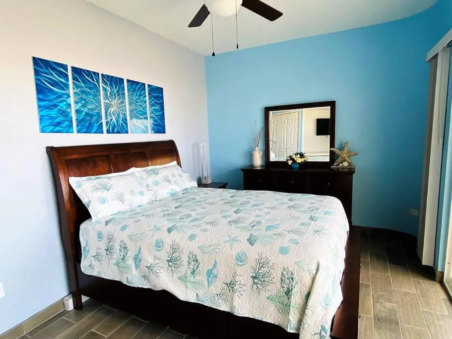 Bed in Beautiful Condo La Joya - Near Beach with Views