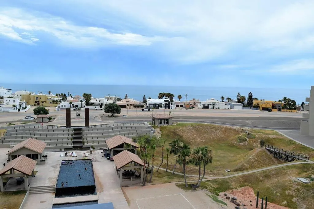 Beautiful Condo La Joya - Near Beach with Views