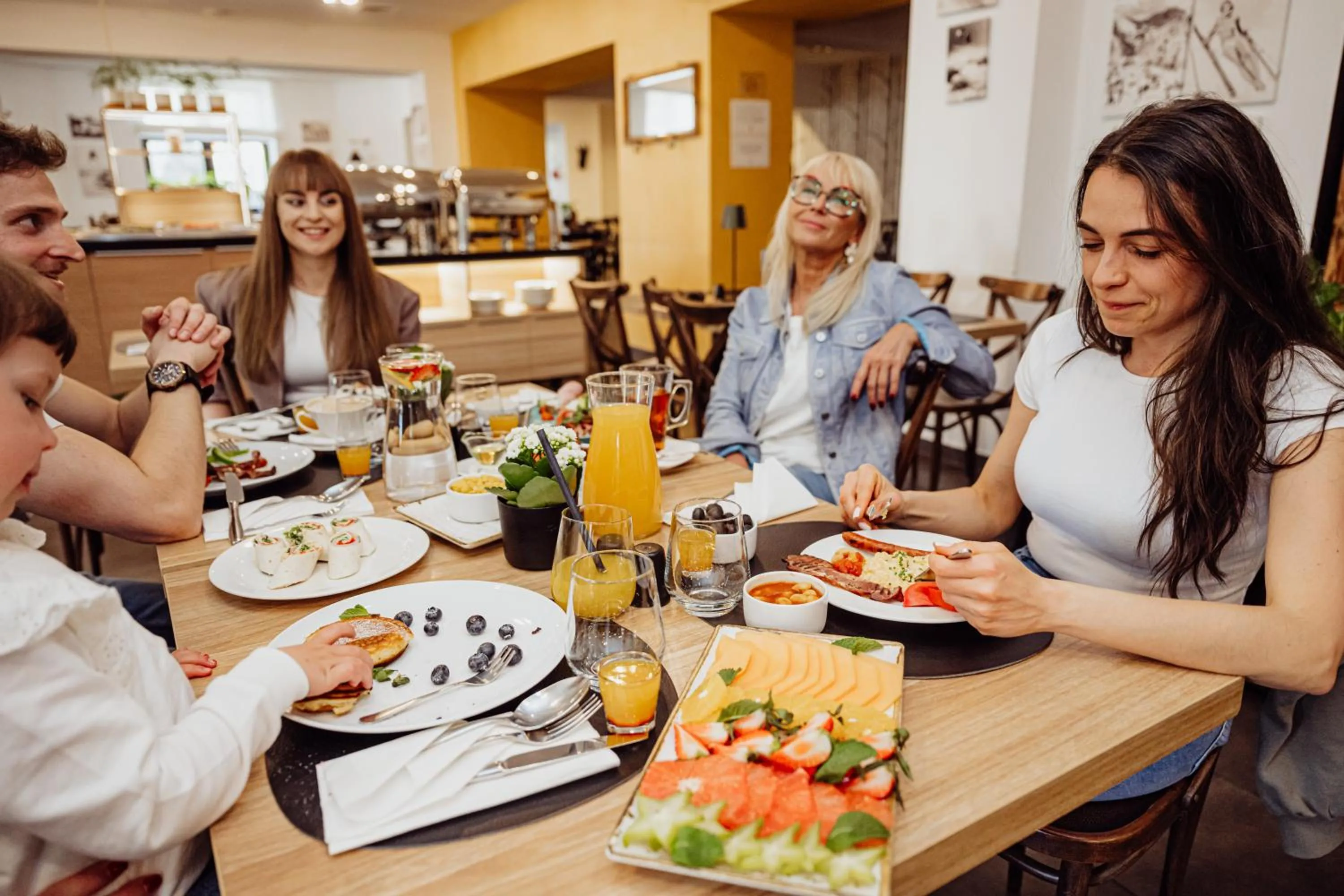 Restaurant/places to eat in Boutique Eco Hotel Sasanka