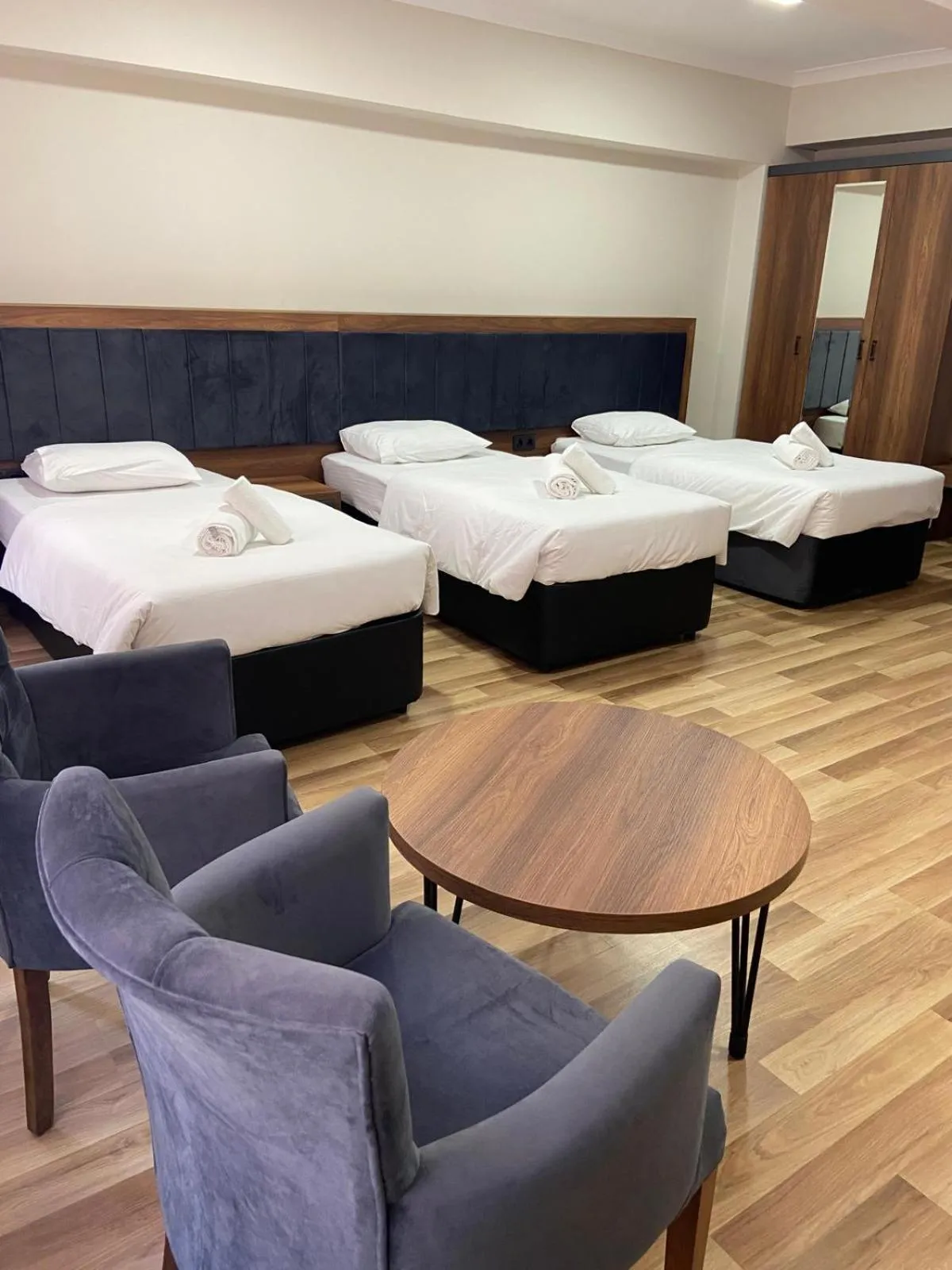 Photo of the whole room, Bed in Türkler Suite Hotel