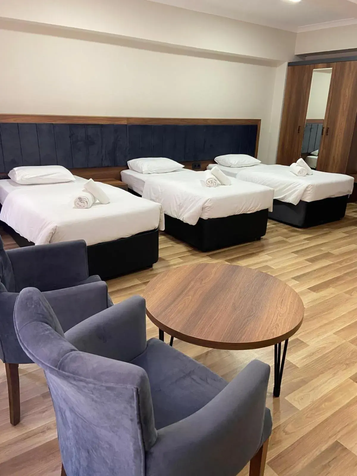 Photo of the whole room, Bed in Türkler Suite Hotel Photo of the whole room, Bed in Türkler Suite Hotel