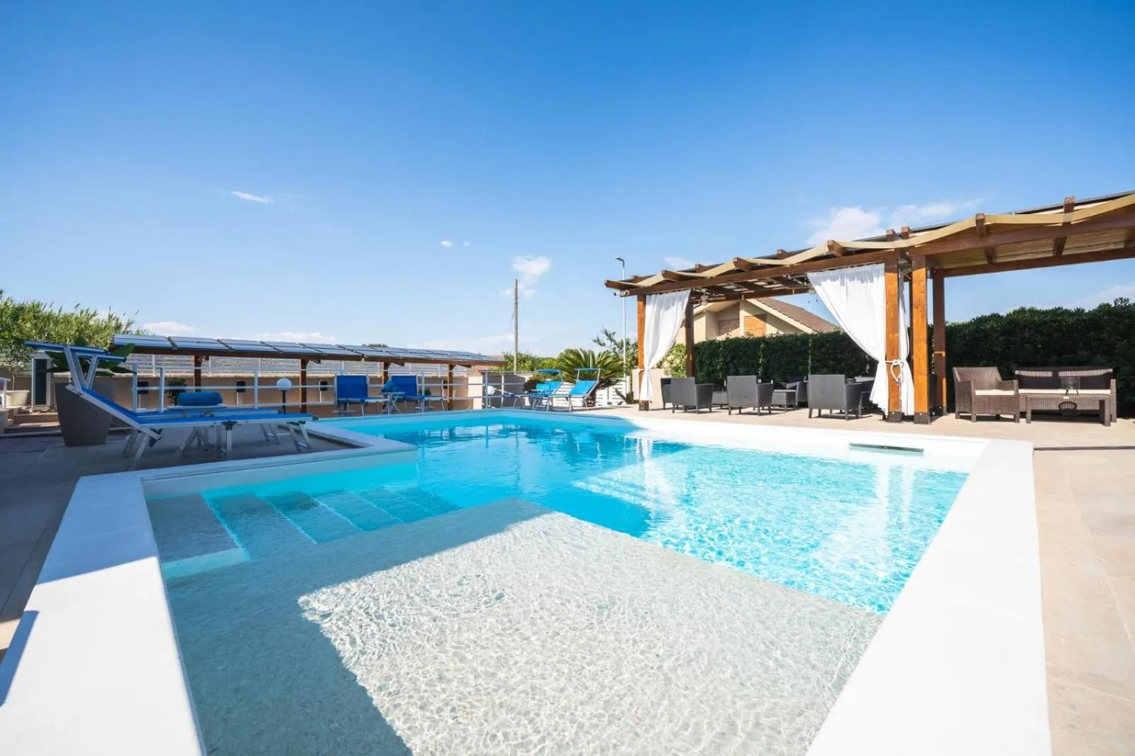 Swimming pool in Stampeggioni Appartamenti