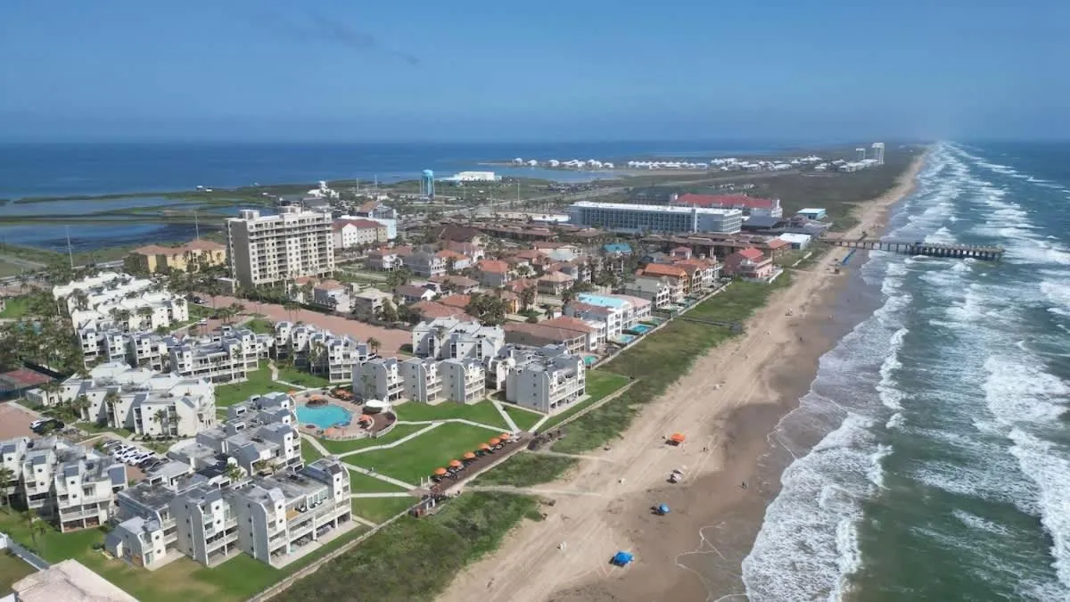 Beach in Bahia Mar #426