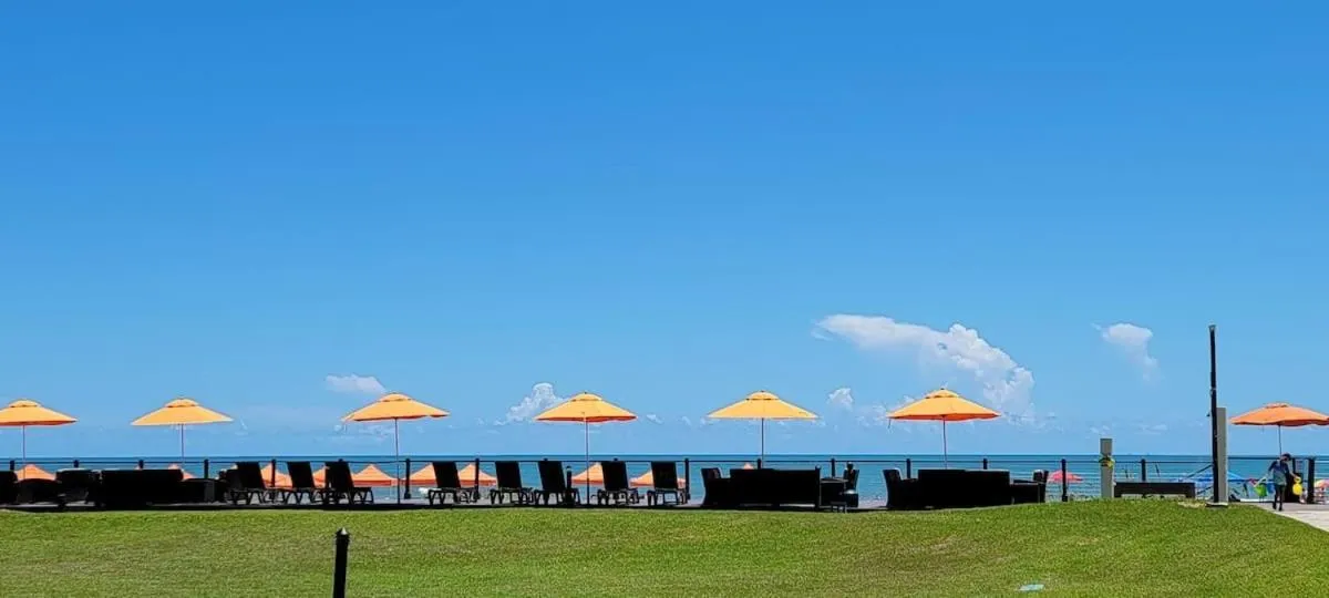 Beach in Bahia Mar #426