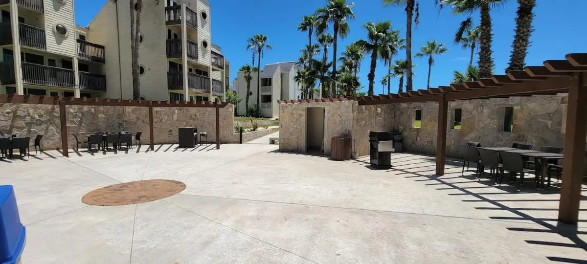 Property building in Bahia Mar #426