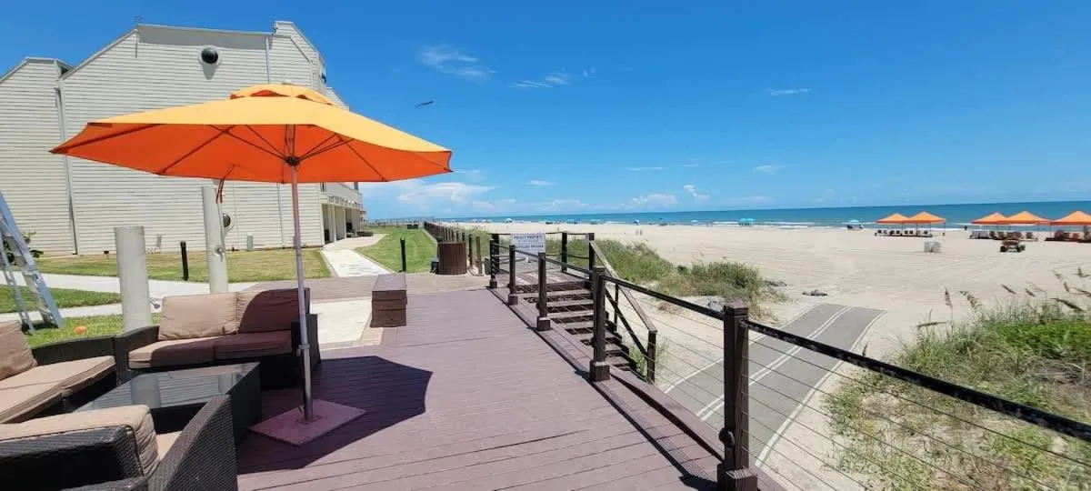 Beach in Bahia Mar #426