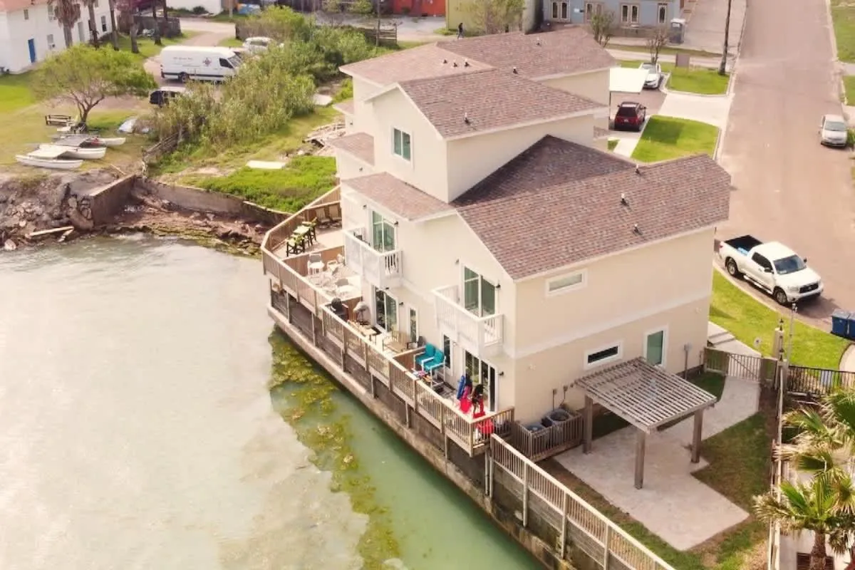 Swimming pool in Bungalow Tarvana #2