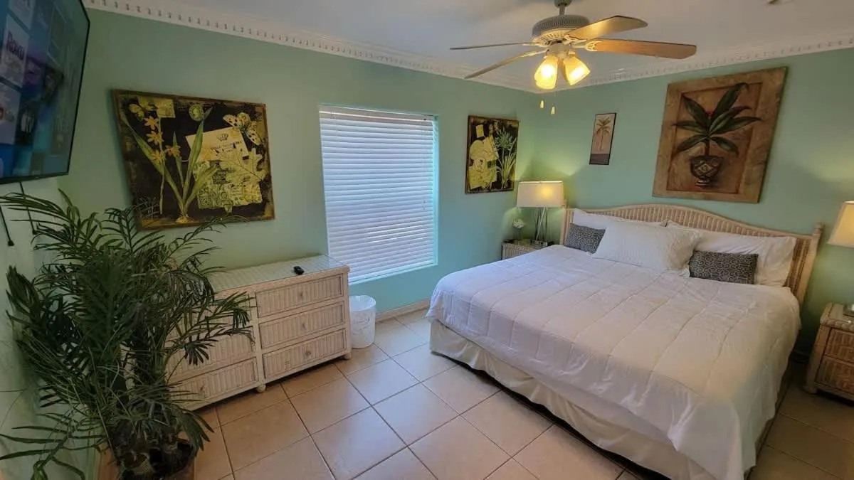 Bed in Campeche Triplex Unit A