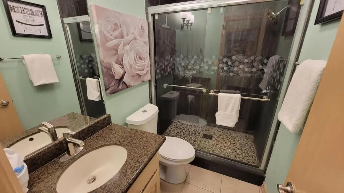 Bathroom in Campeche Triplex Unit A