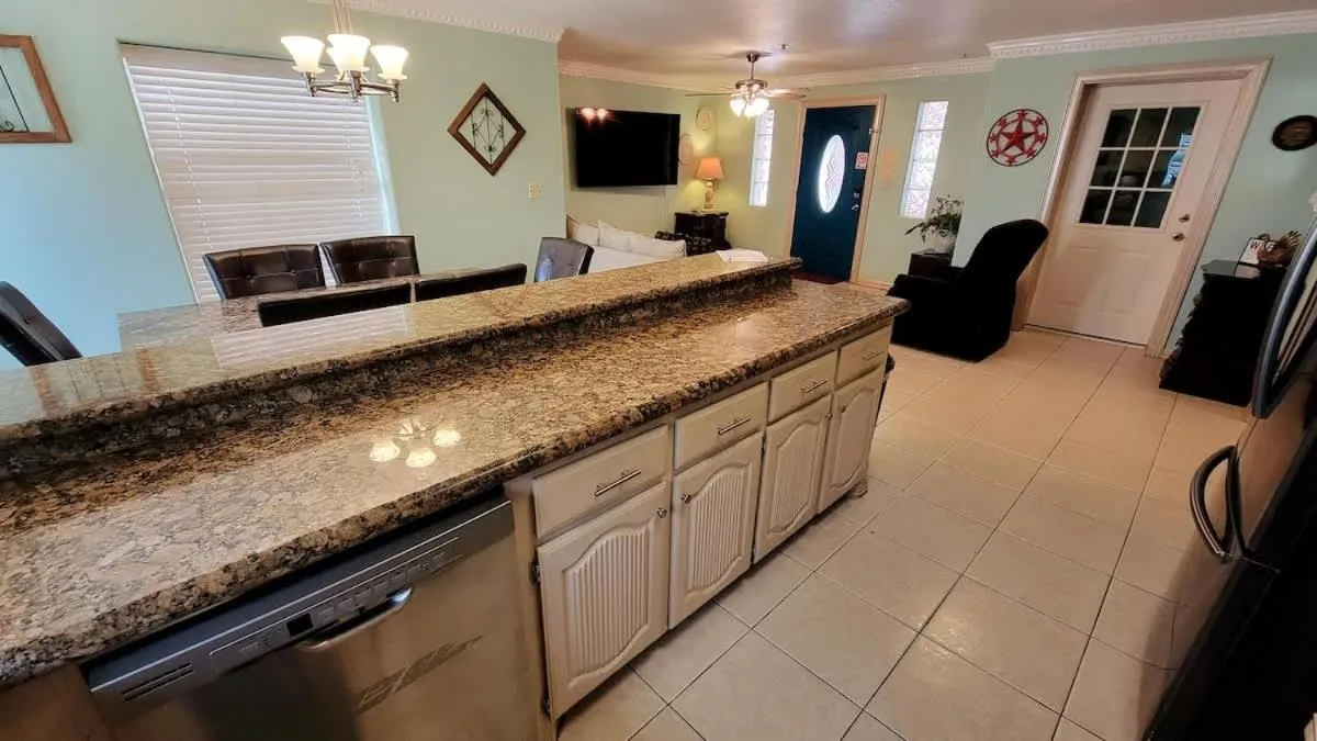 Kitchen or kitchenette in Campeche Triplex Unit A