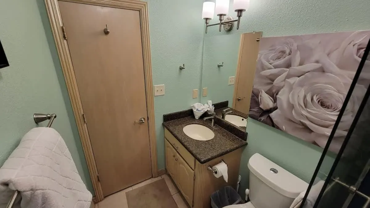 Bathroom in Campeche Triplex Unit A