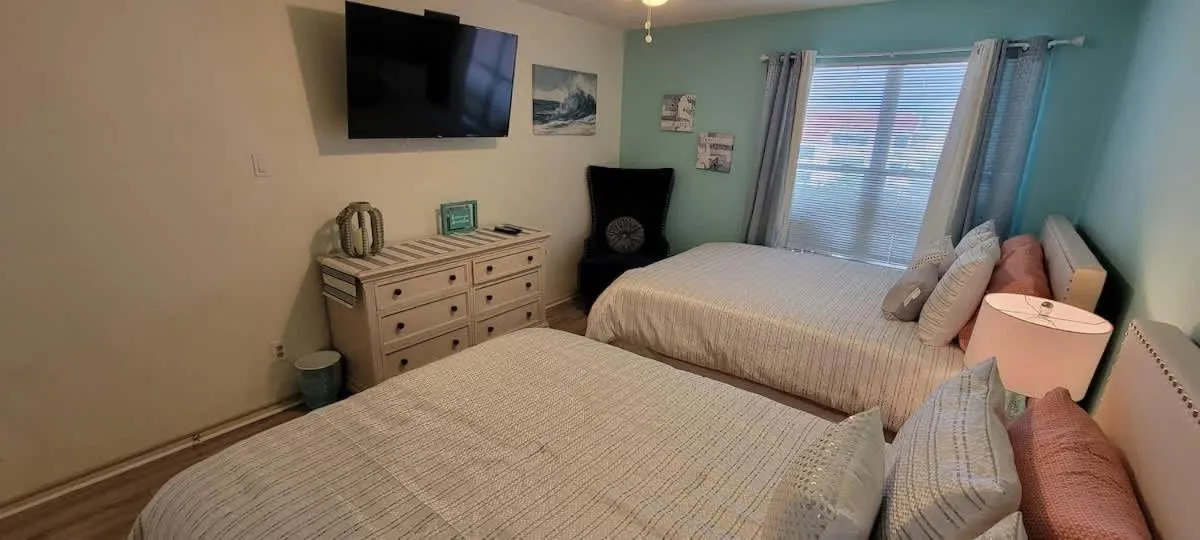 Bed in Gulfview II #408