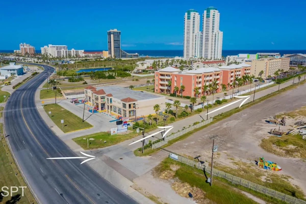 Other in Gulfview II #410 Luxe