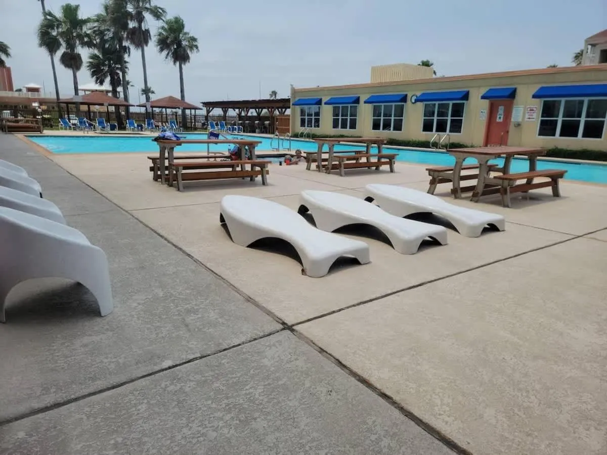 Swimming pool in Gulfview II #604