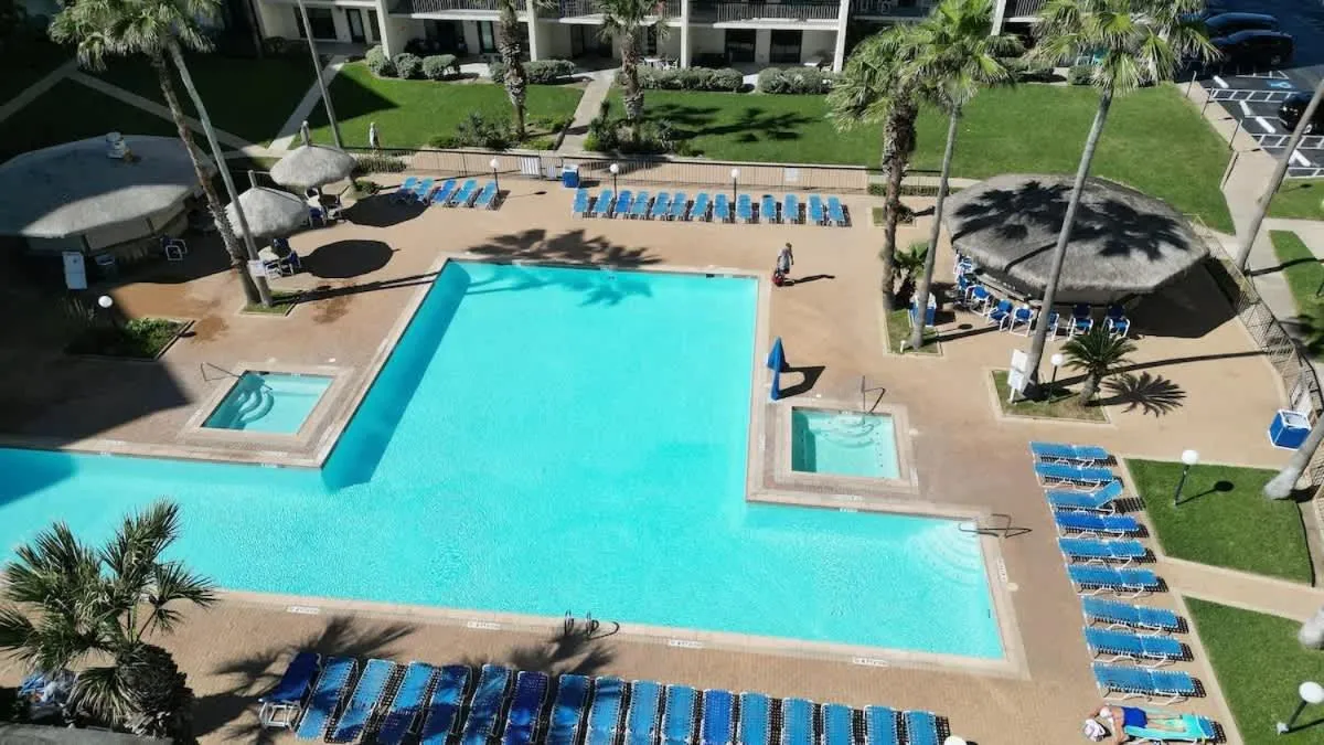 Swimming pool in Saida Royale 9039