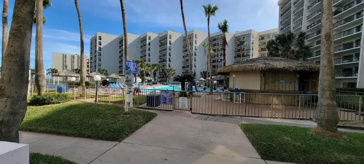 Swimming pool in Saida Royale 9039 Swimming pool in Saida Royale 9039
