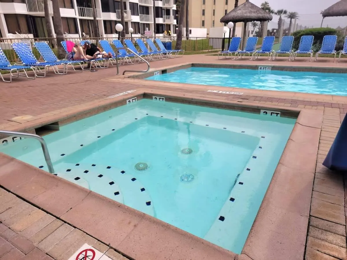 Swimming pool in Saida Royale 9039