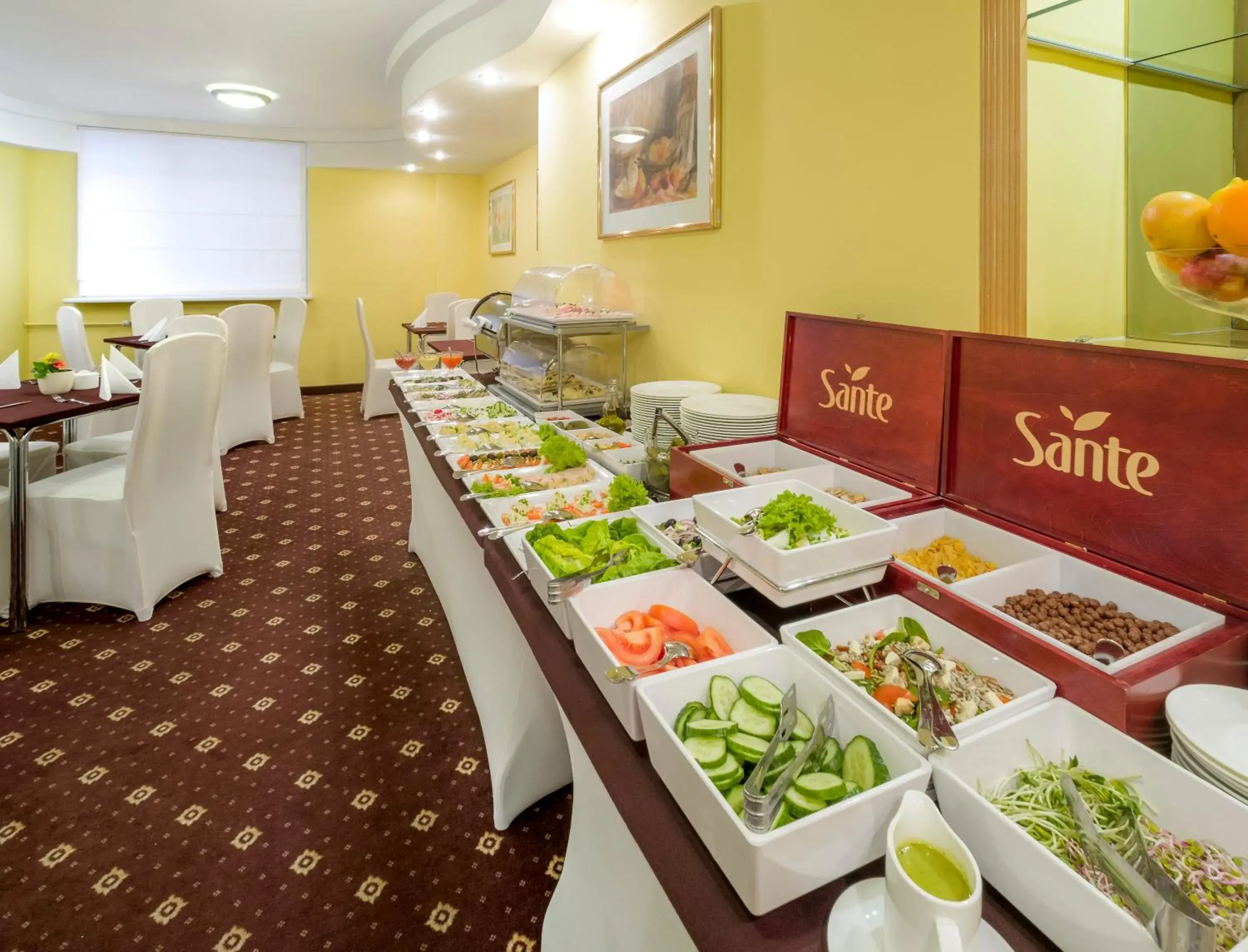 Restaurant/places to eat in Hotel Reytan Restaurant/places to eat in Hotel Reytan