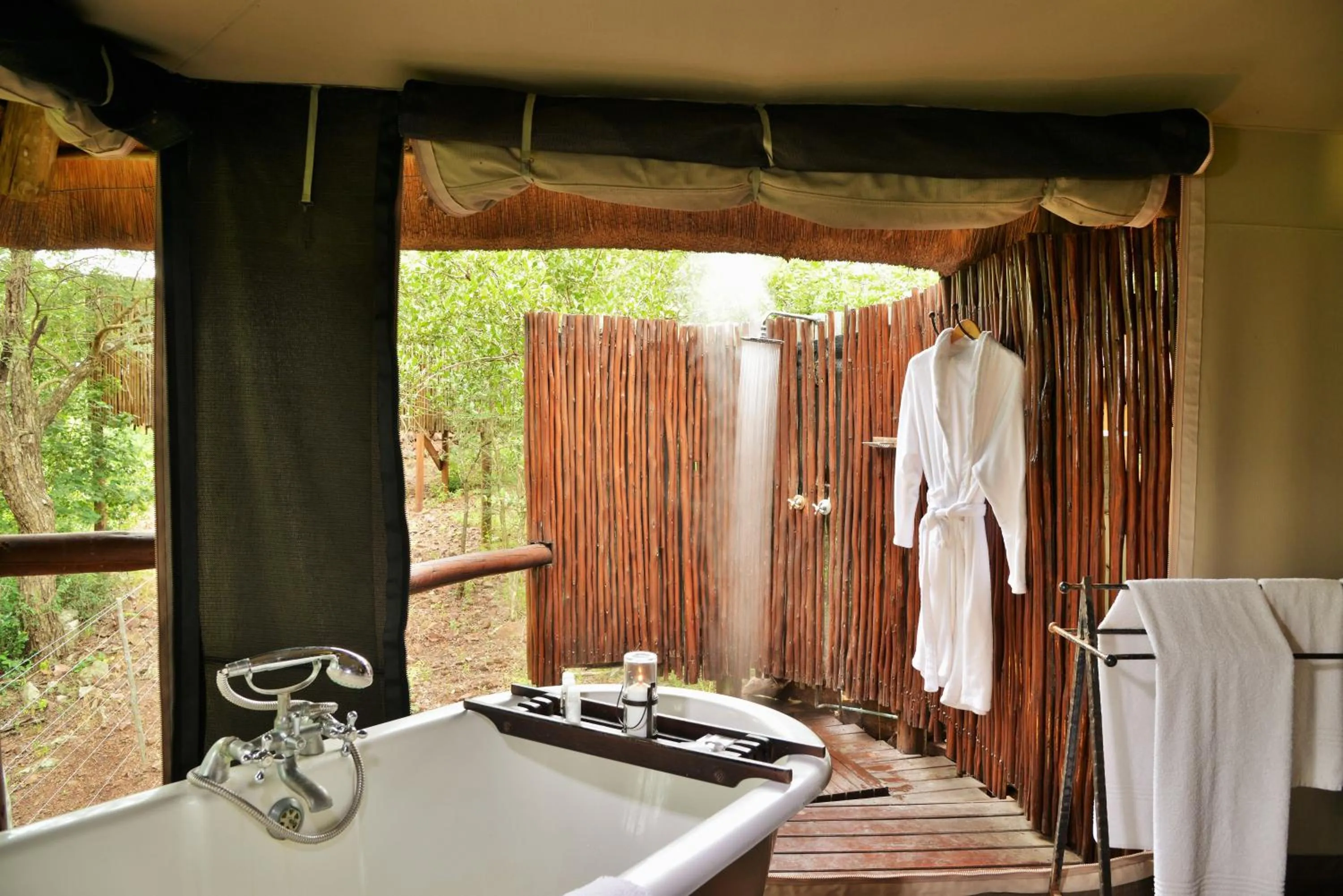 Bathroom in Shishangeni Lodge In Kruger National Park