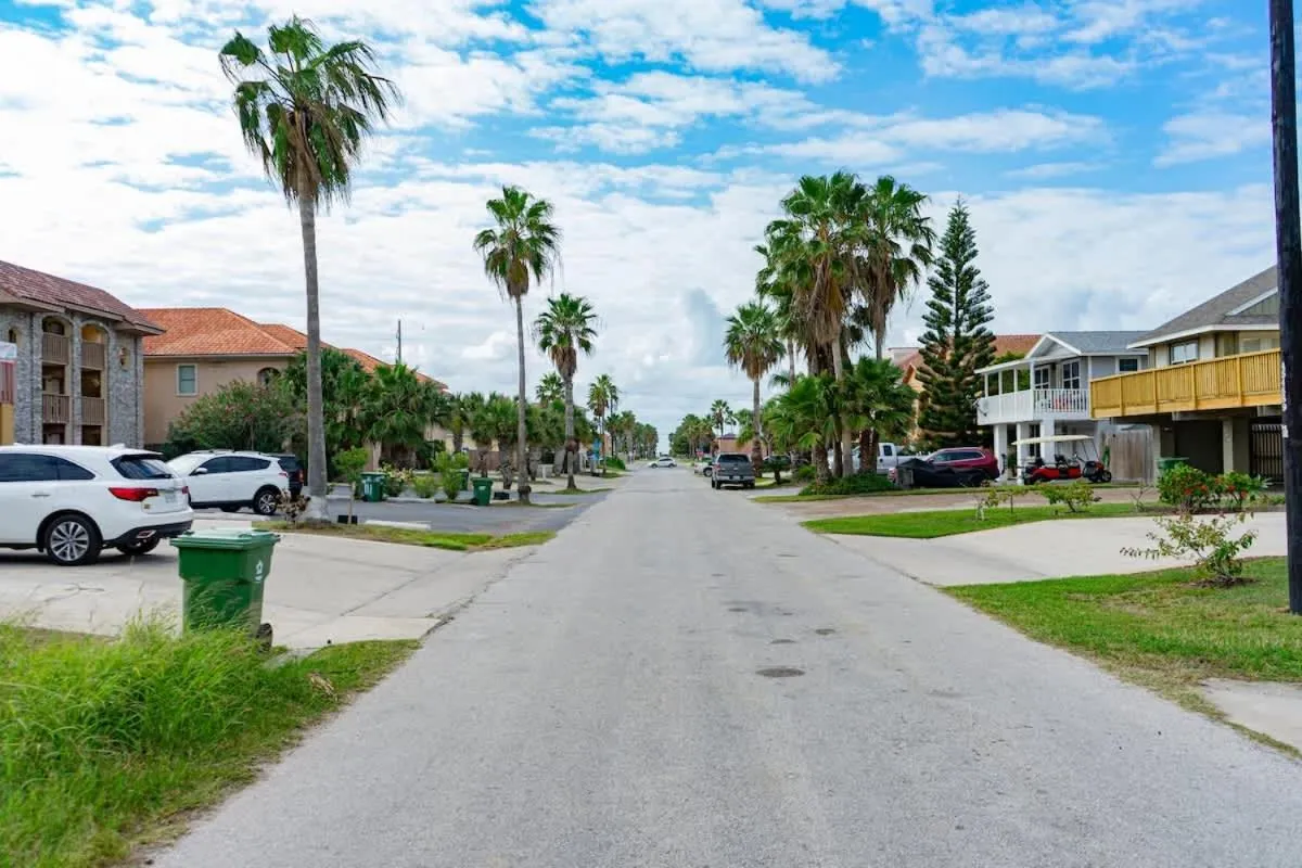 Other in Blue Siren House