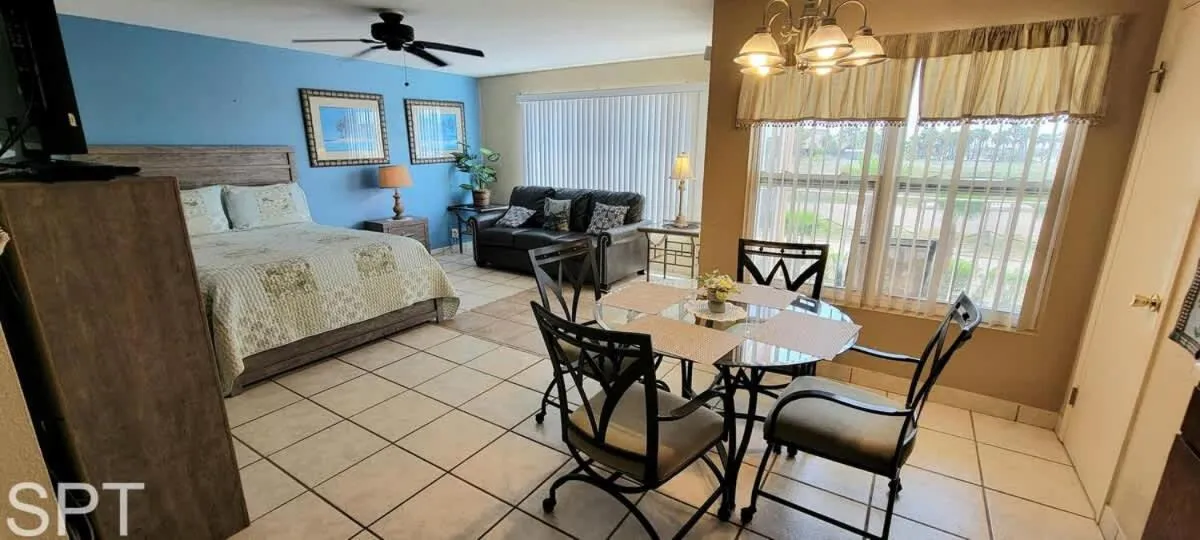 Dining area in Gulfview I #205