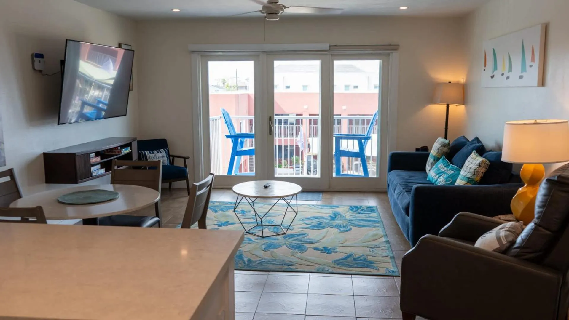 Living room in La Internacional 313