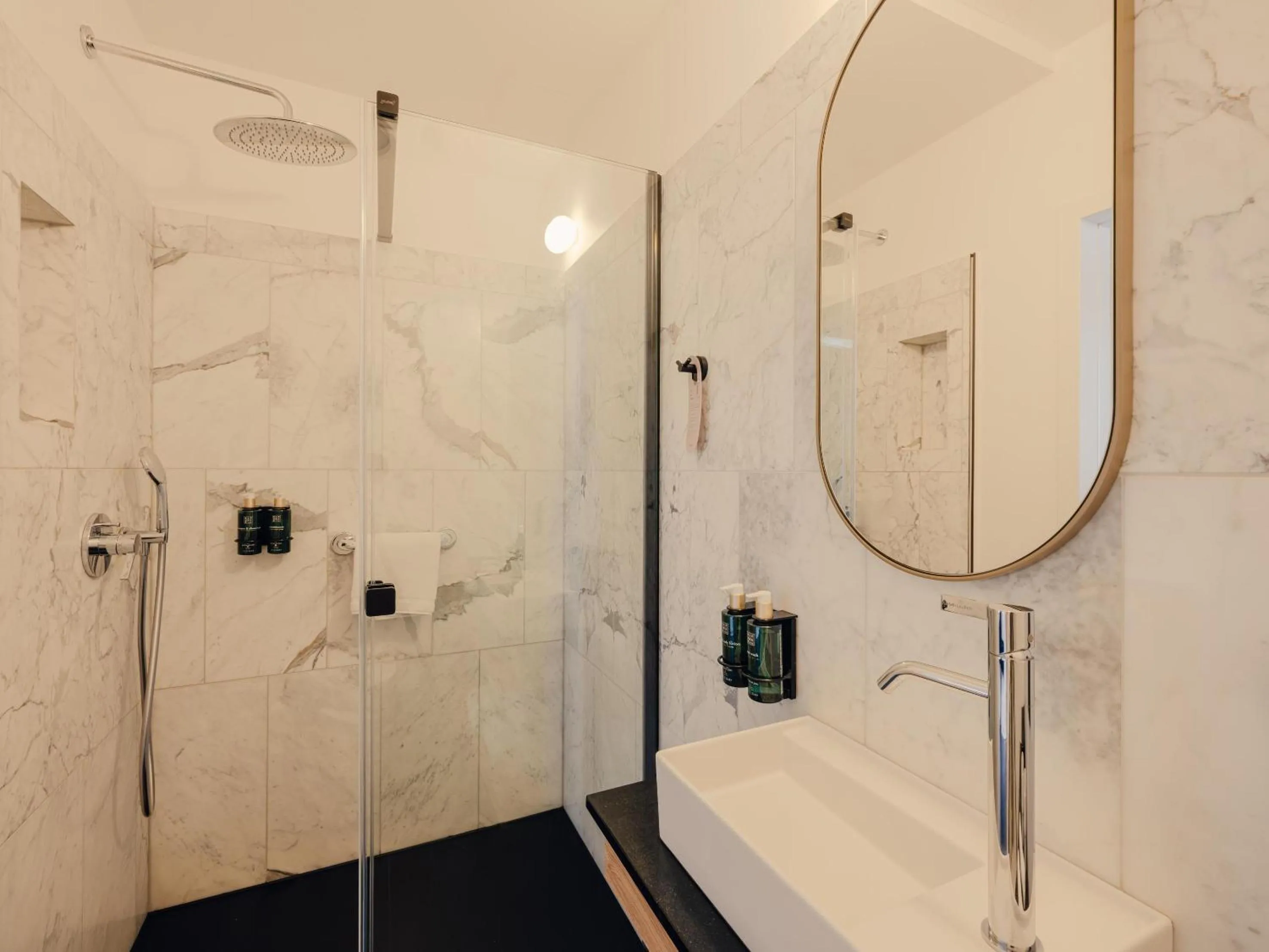 Bathroom in Flaner Hotel, WorldHotels Crafted