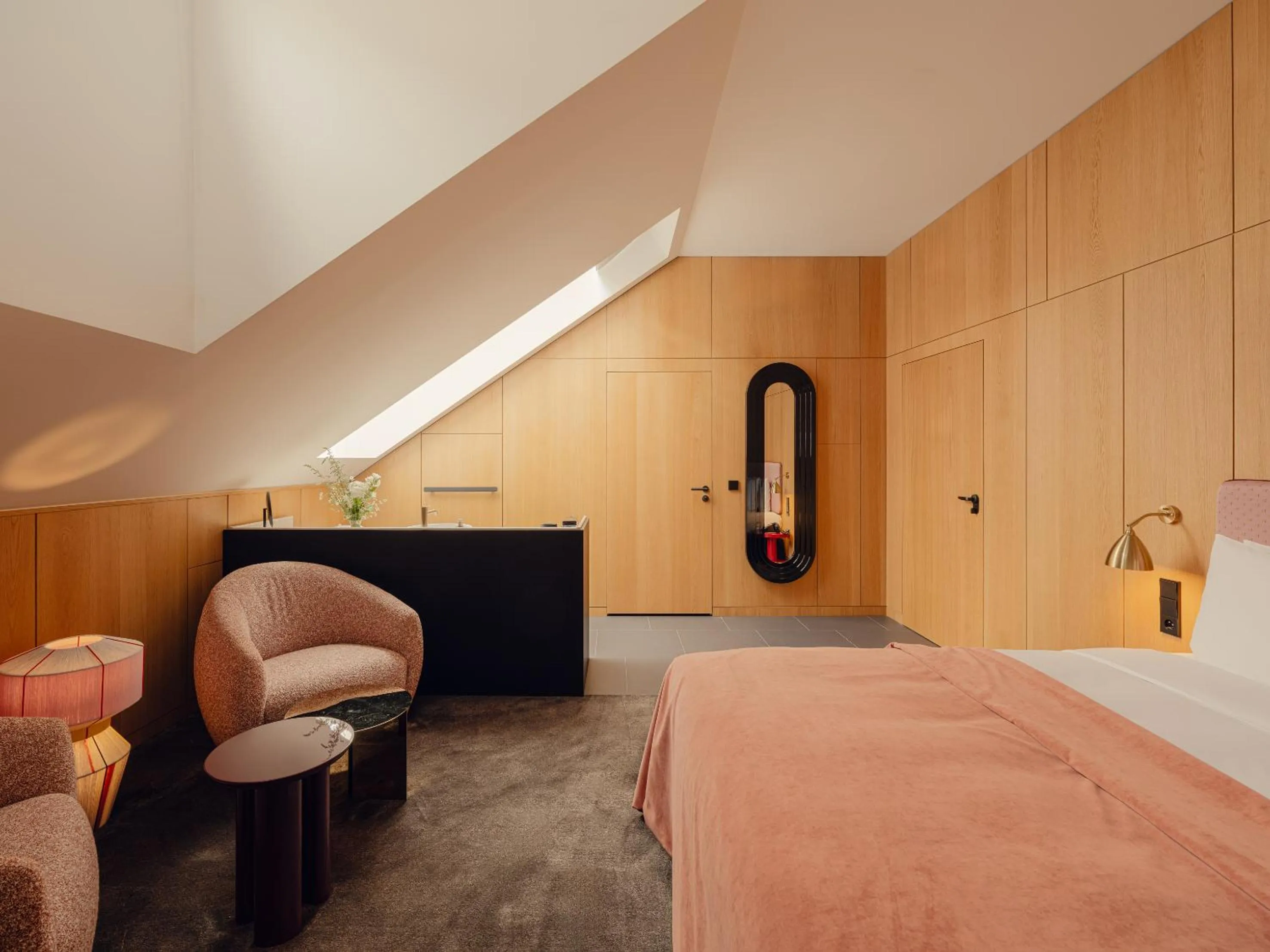 Bed in Flaner Hotel, WorldHotels Crafted