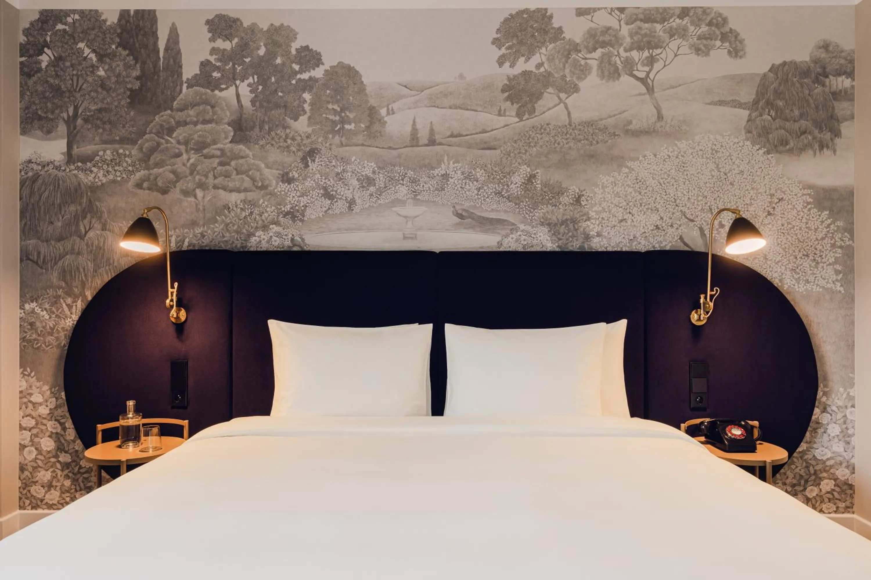 Bed in Flaner Hotel, WorldHotels Crafted