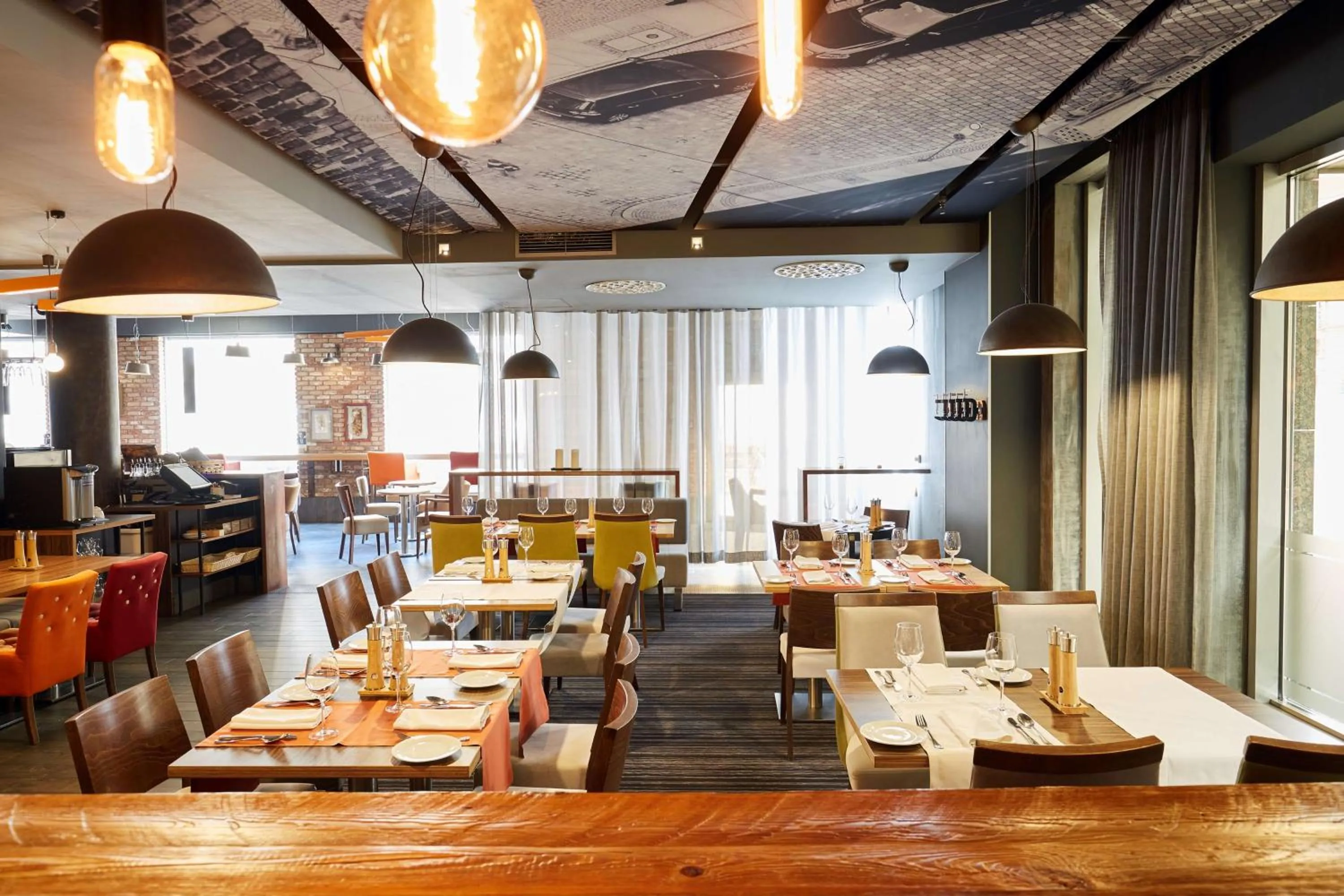 Restaurant/places to eat in Scandic Wrocław