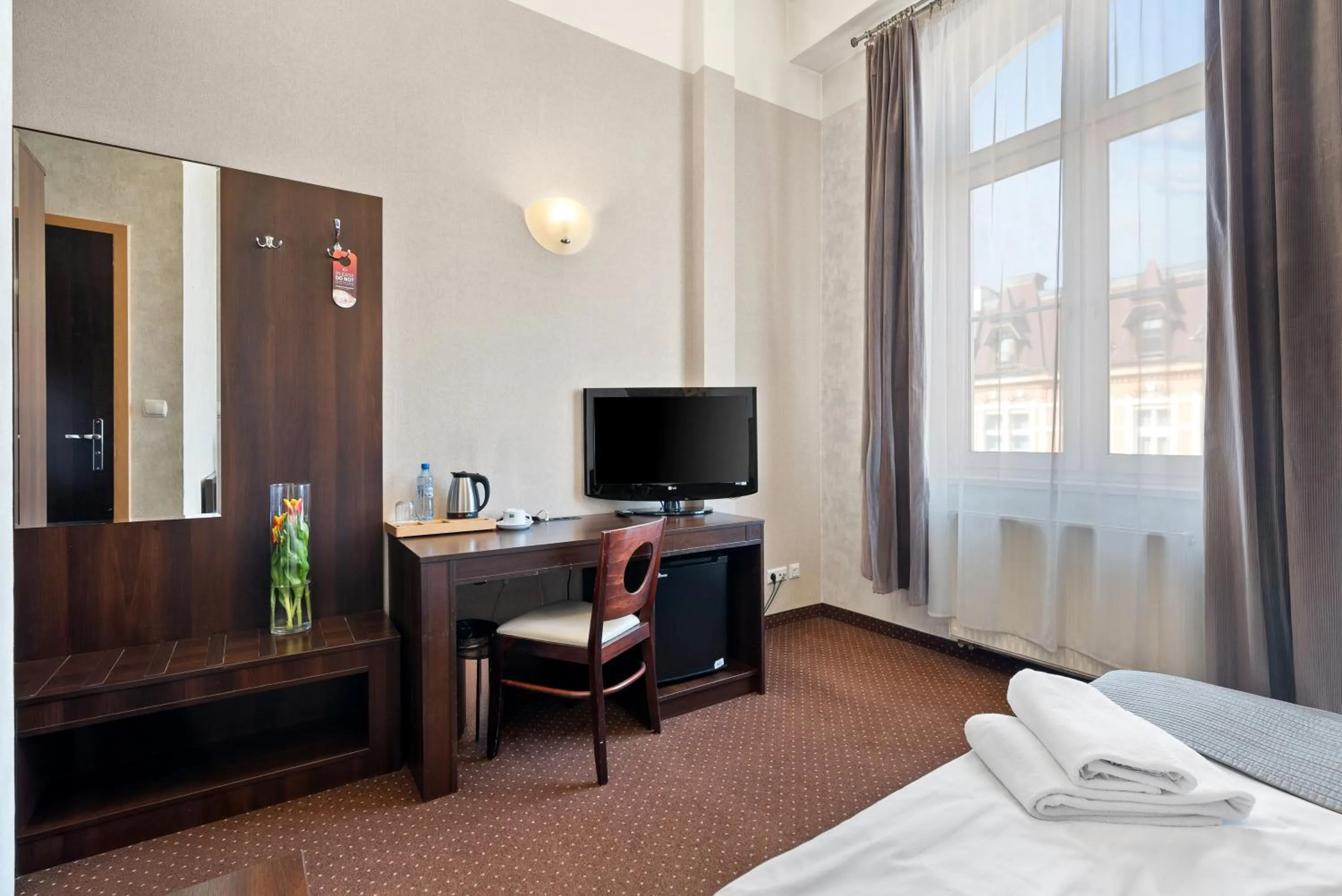 TV and multimedia, Bed in Hotel Diament Economy Gliwice