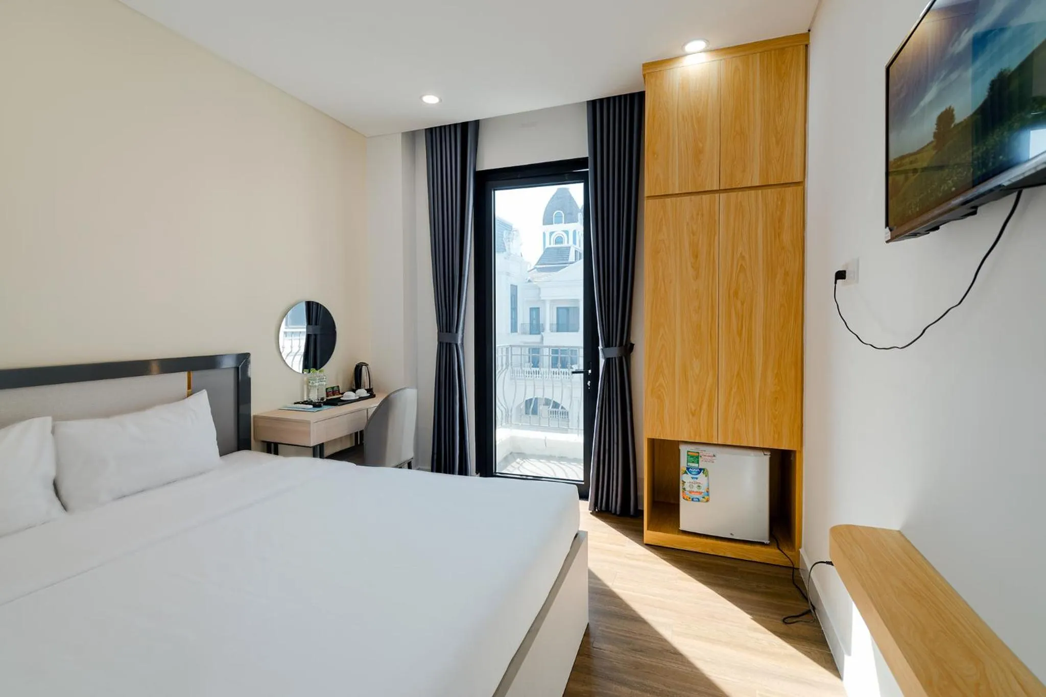 TV and multimedia, Bed in Lalisa Hotel Grand World Phu Quoc