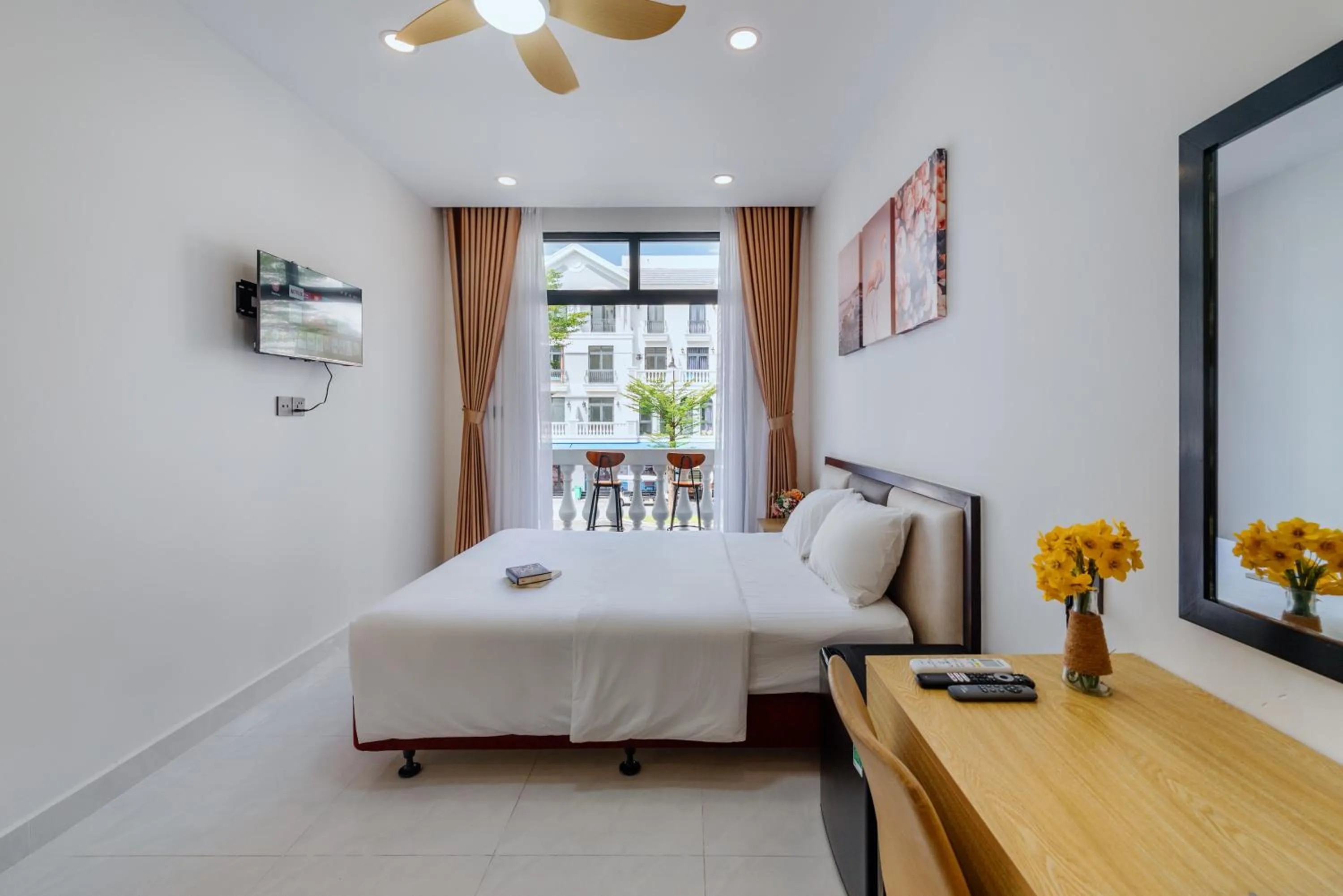 Bed in Lalisa Hotel Grand World Phu Quoc