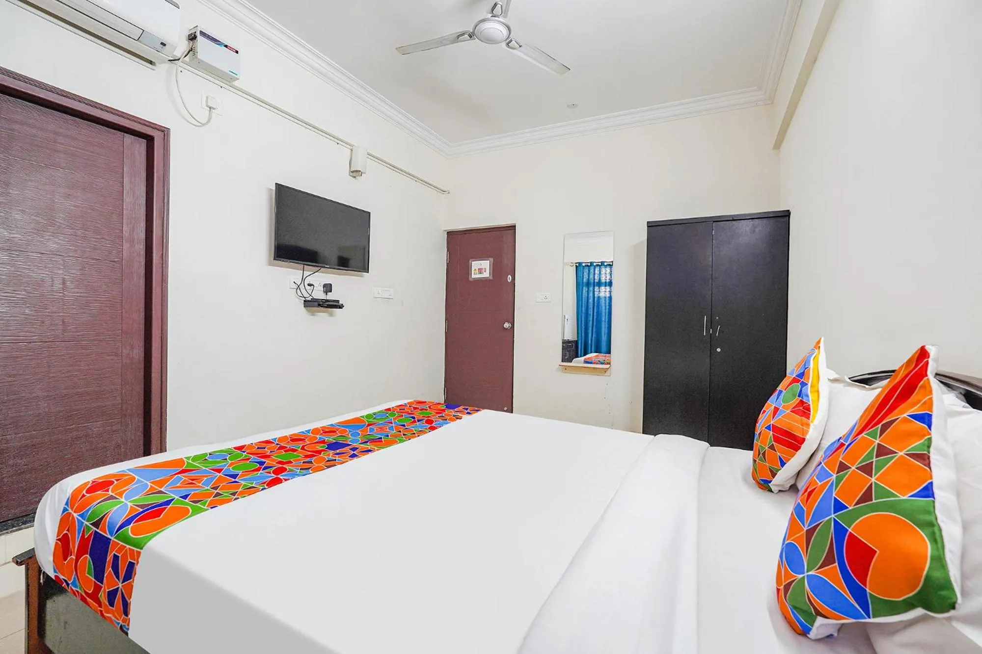 Bedroom, Bed in Hotel O Fortune Rooms
