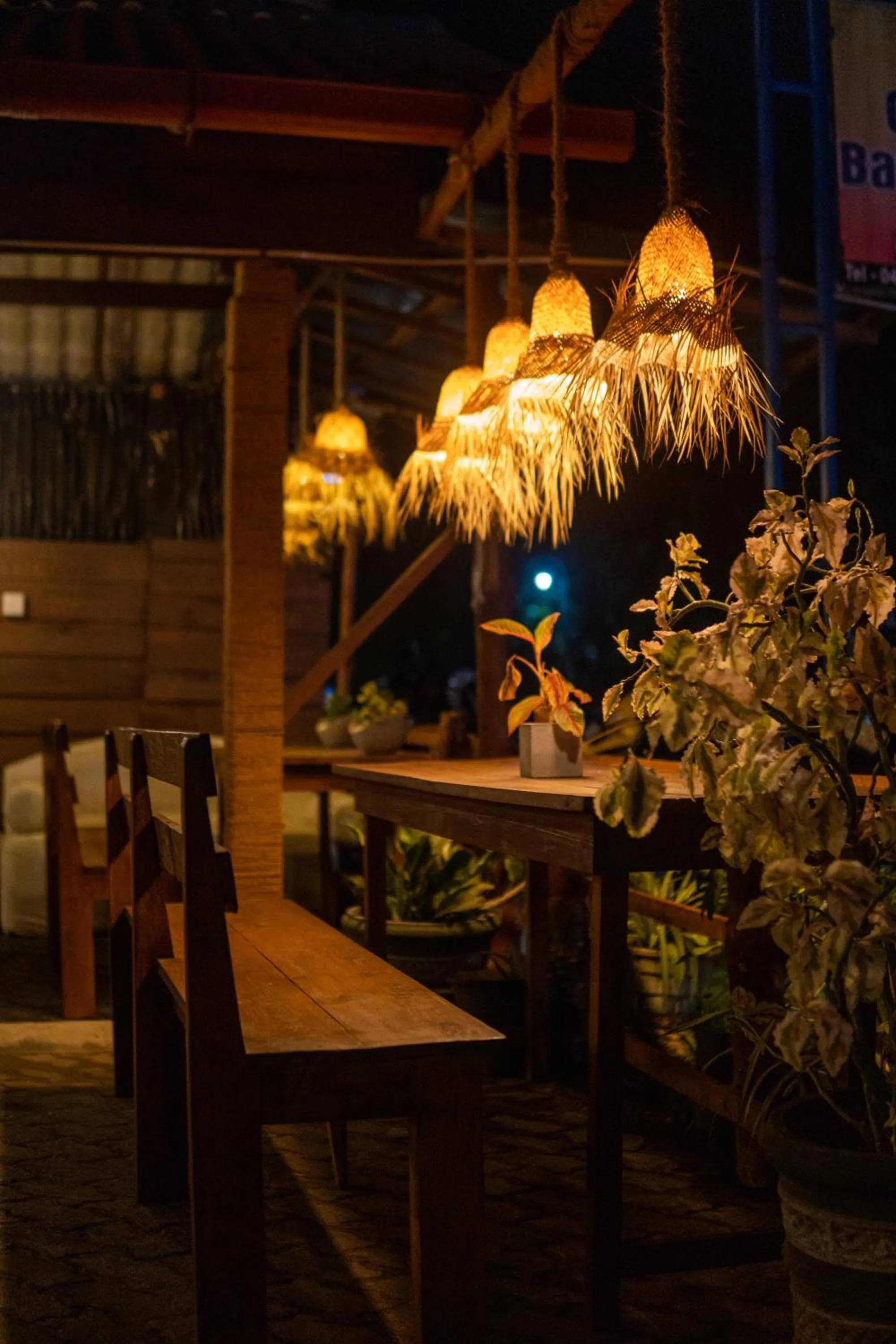 Restaurant/places to eat in New Golden Bay Resort Weligama