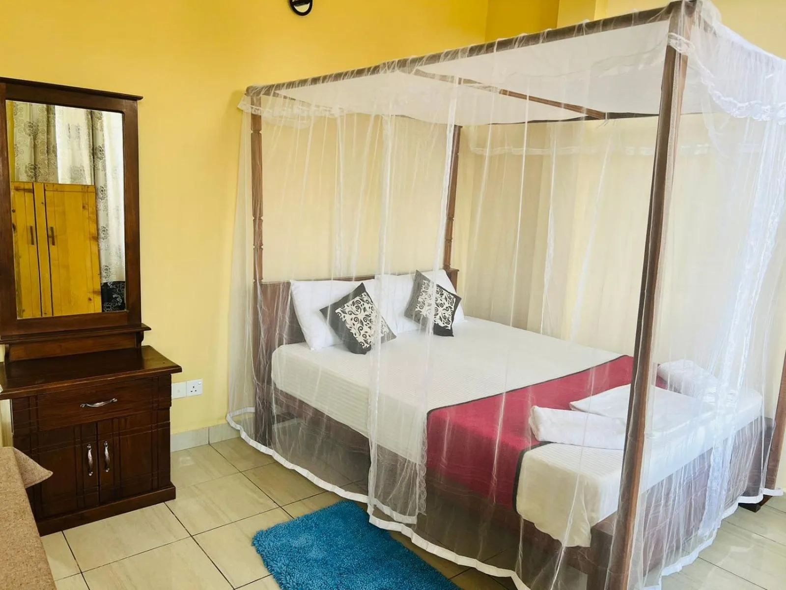 Bed in New Golden Bay Resort Weligama