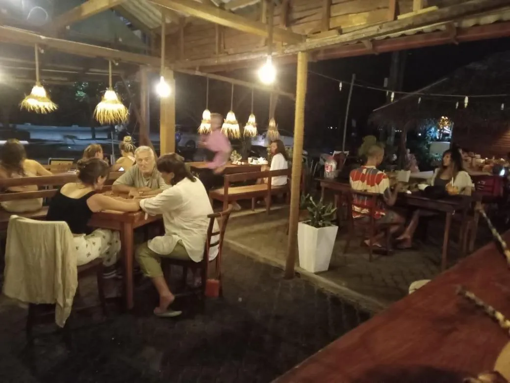 Restaurant/places to eat in New Golden Bay Resort Weligama