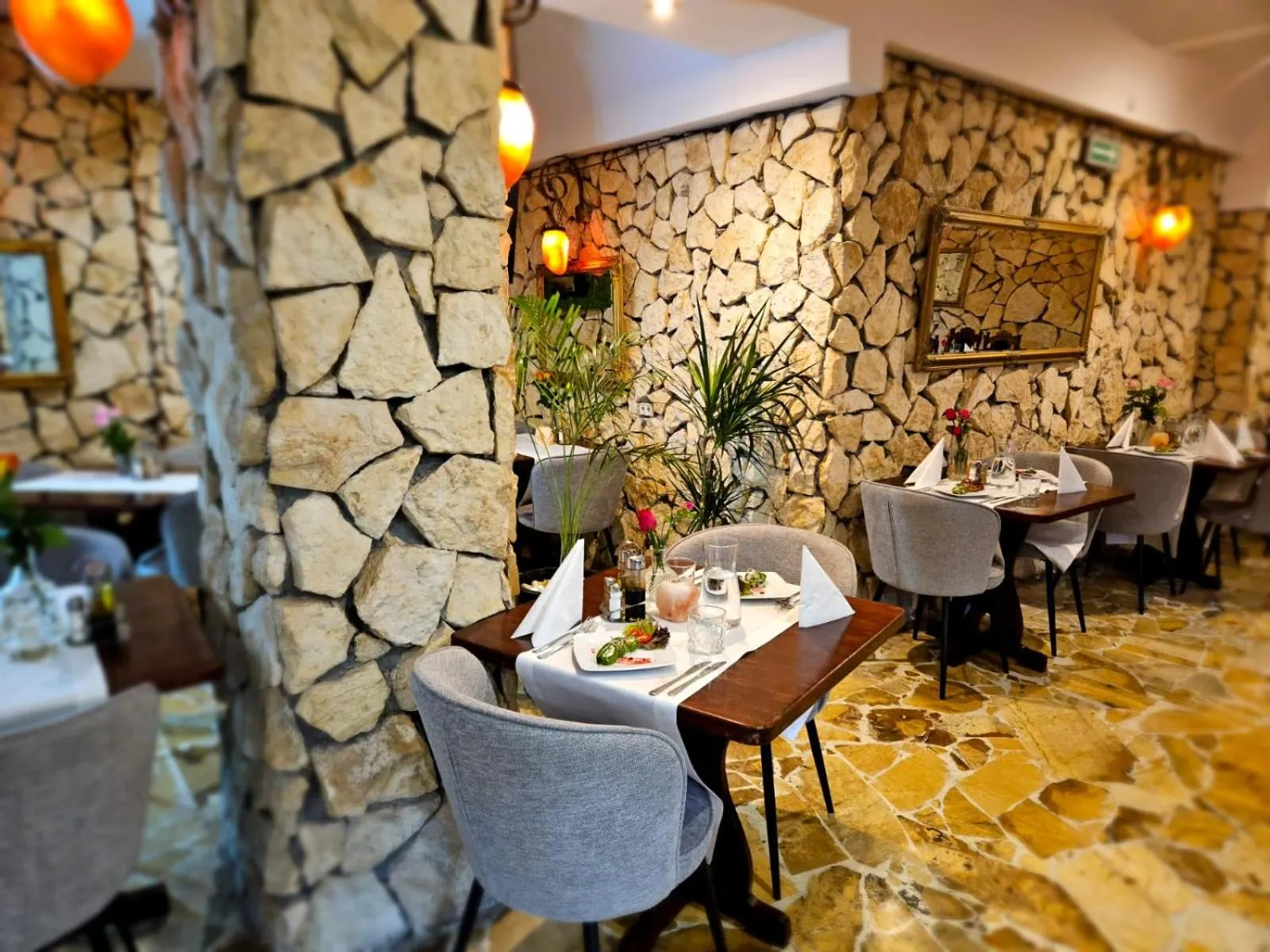Restaurant/places to eat in Hotel Galicja SPA Wieliczka
