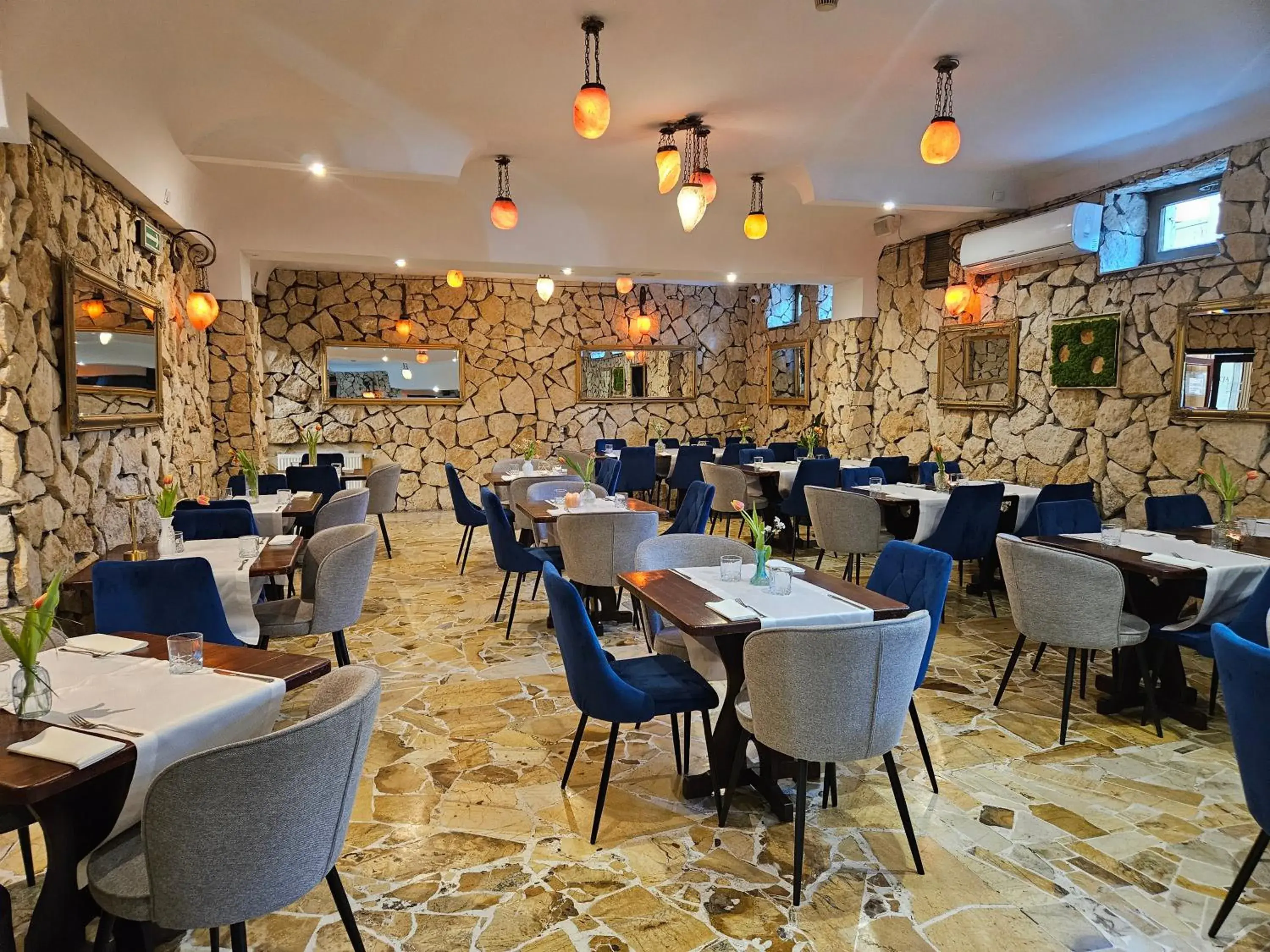 Restaurant/places to eat in Hotel Galicja SPA Wieliczka Restaurant/places to eat in Hotel Galicja SPA Wieliczka