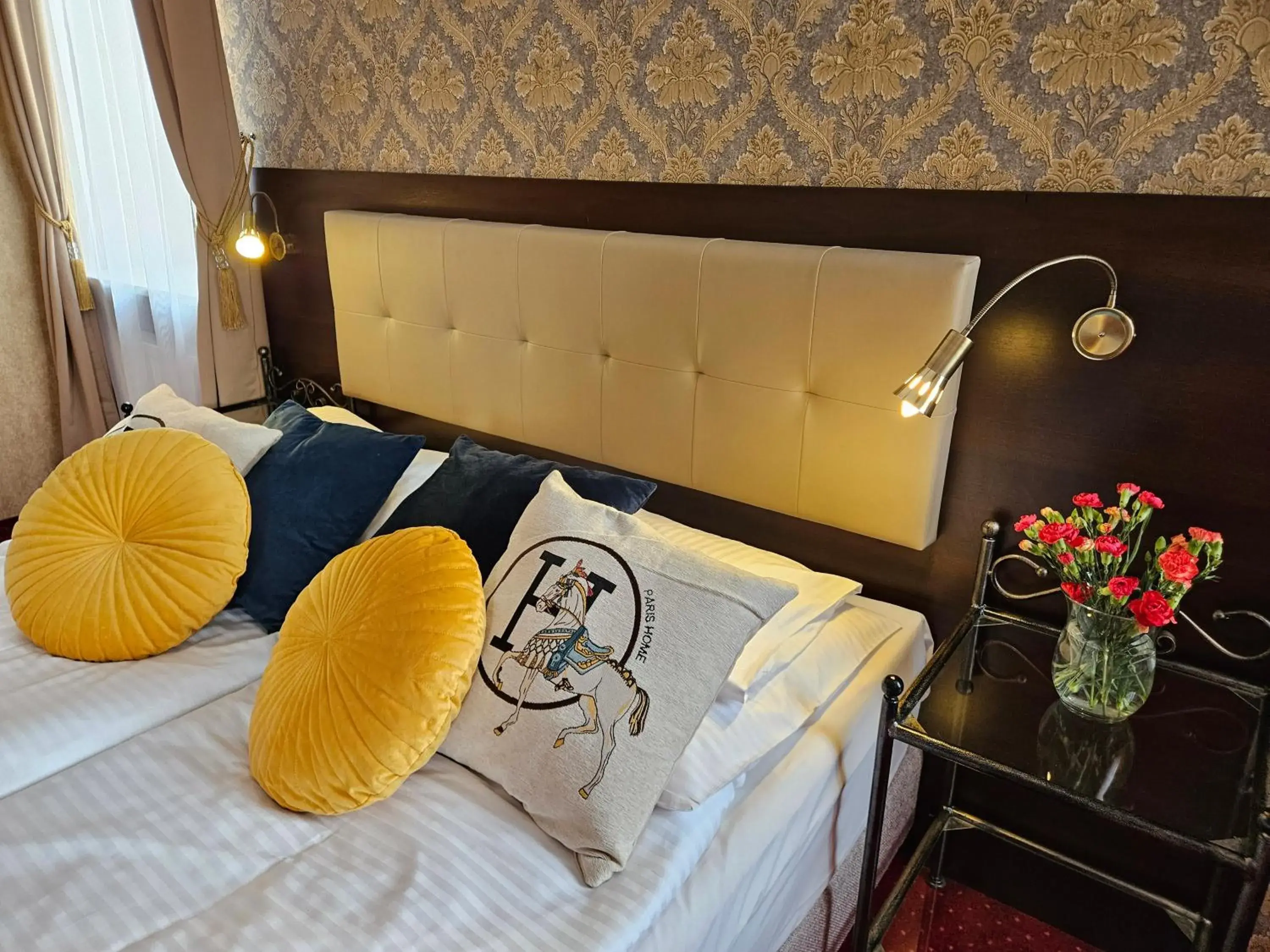 Bed in Hotel Galicja SPA Wieliczka Bed in Hotel Galicja SPA Wieliczka