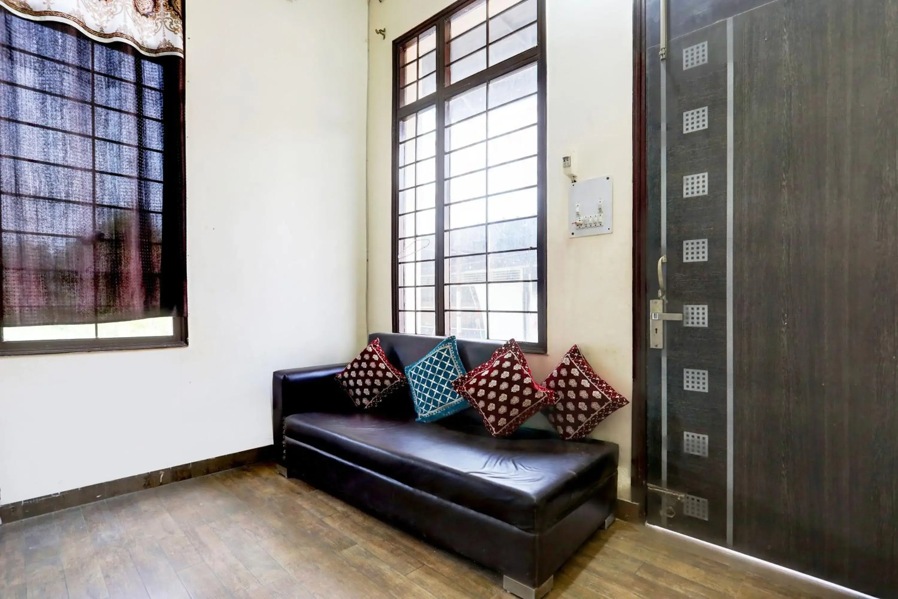 Lobby or reception in SPOT ON Prithvi Garden Lobby or reception in SPOT ON Prithvi Garden